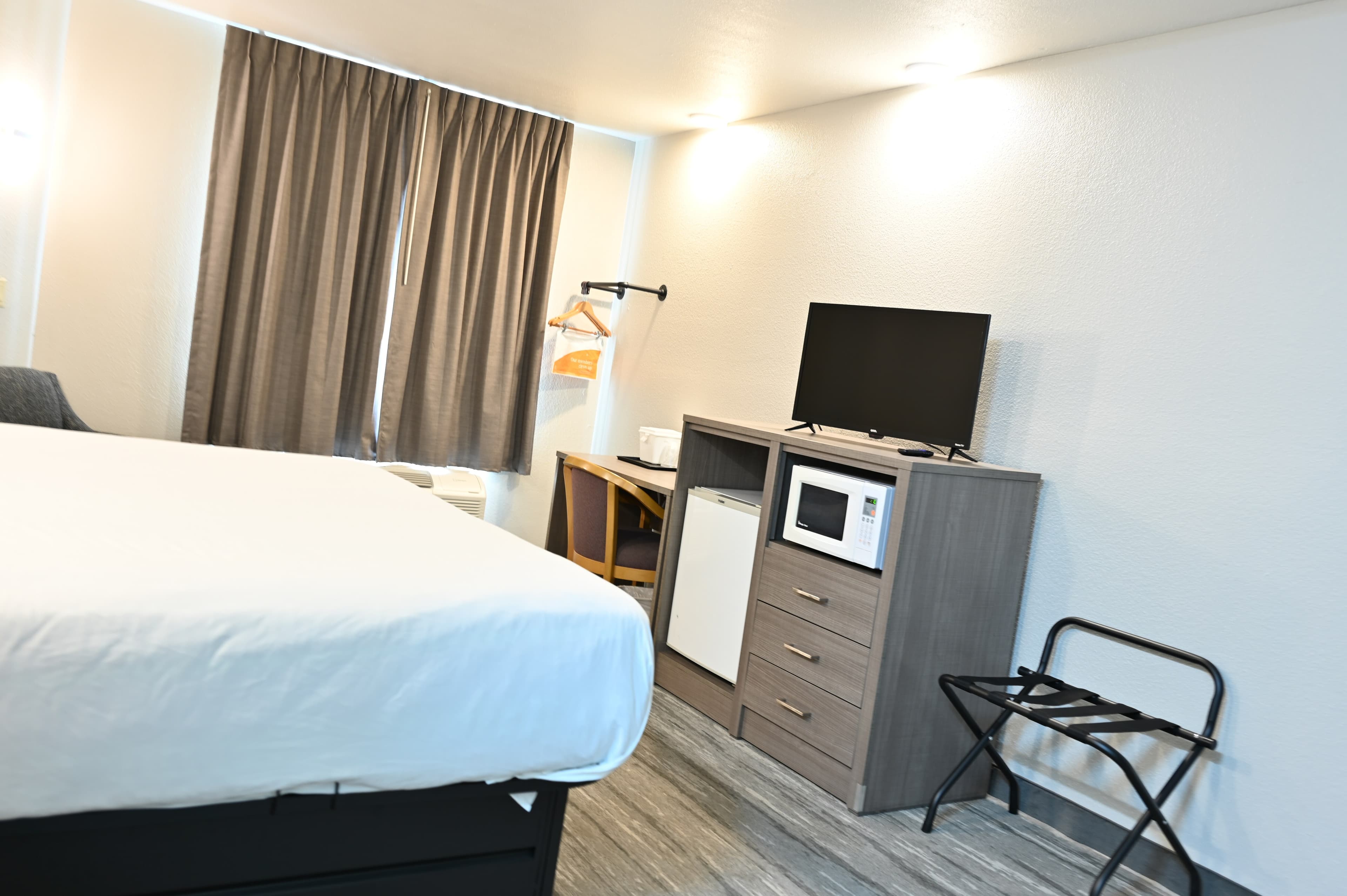 Rodeway Inn - Image 4
