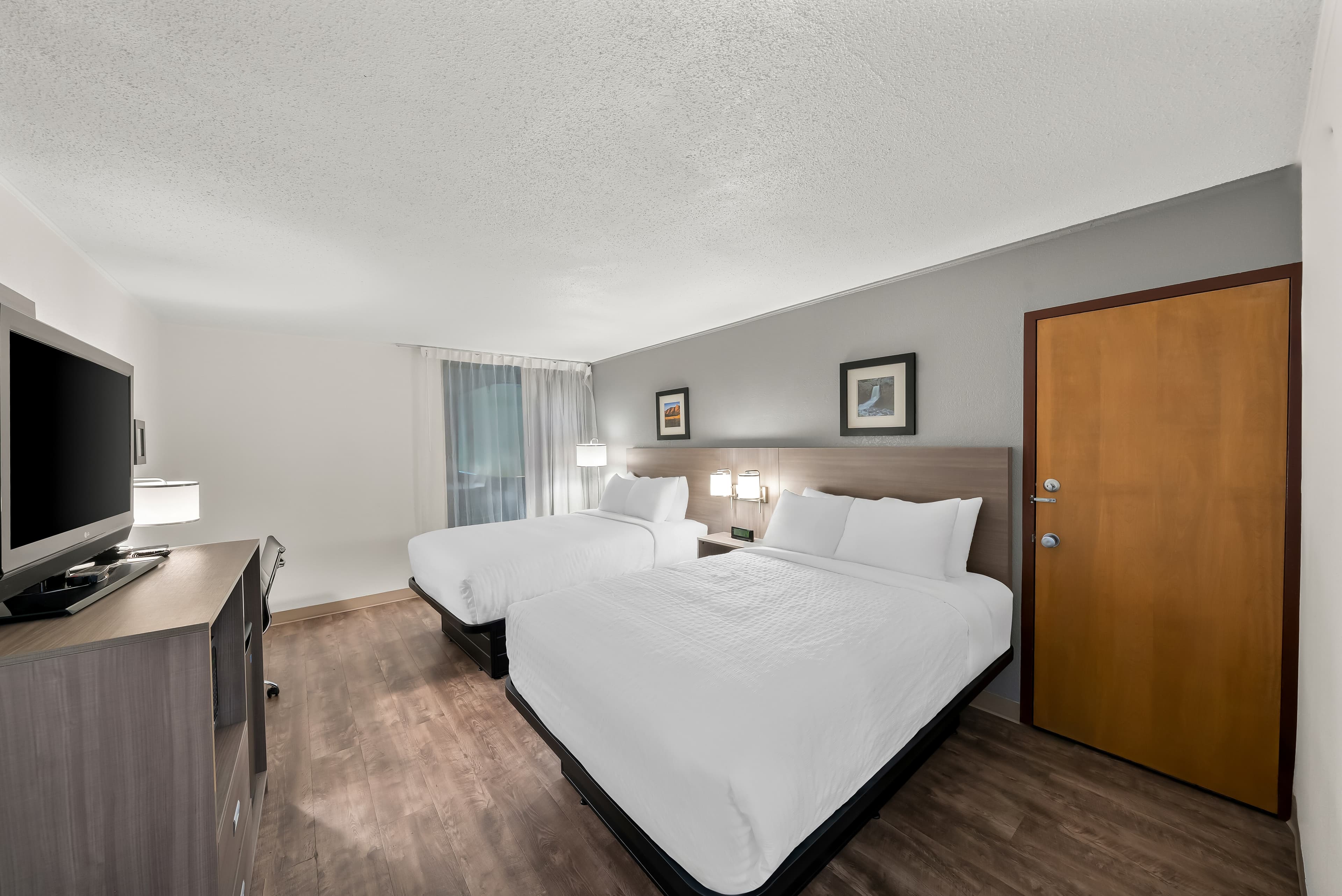 Clarion Inn and Suites Convention Center Kearney — 8