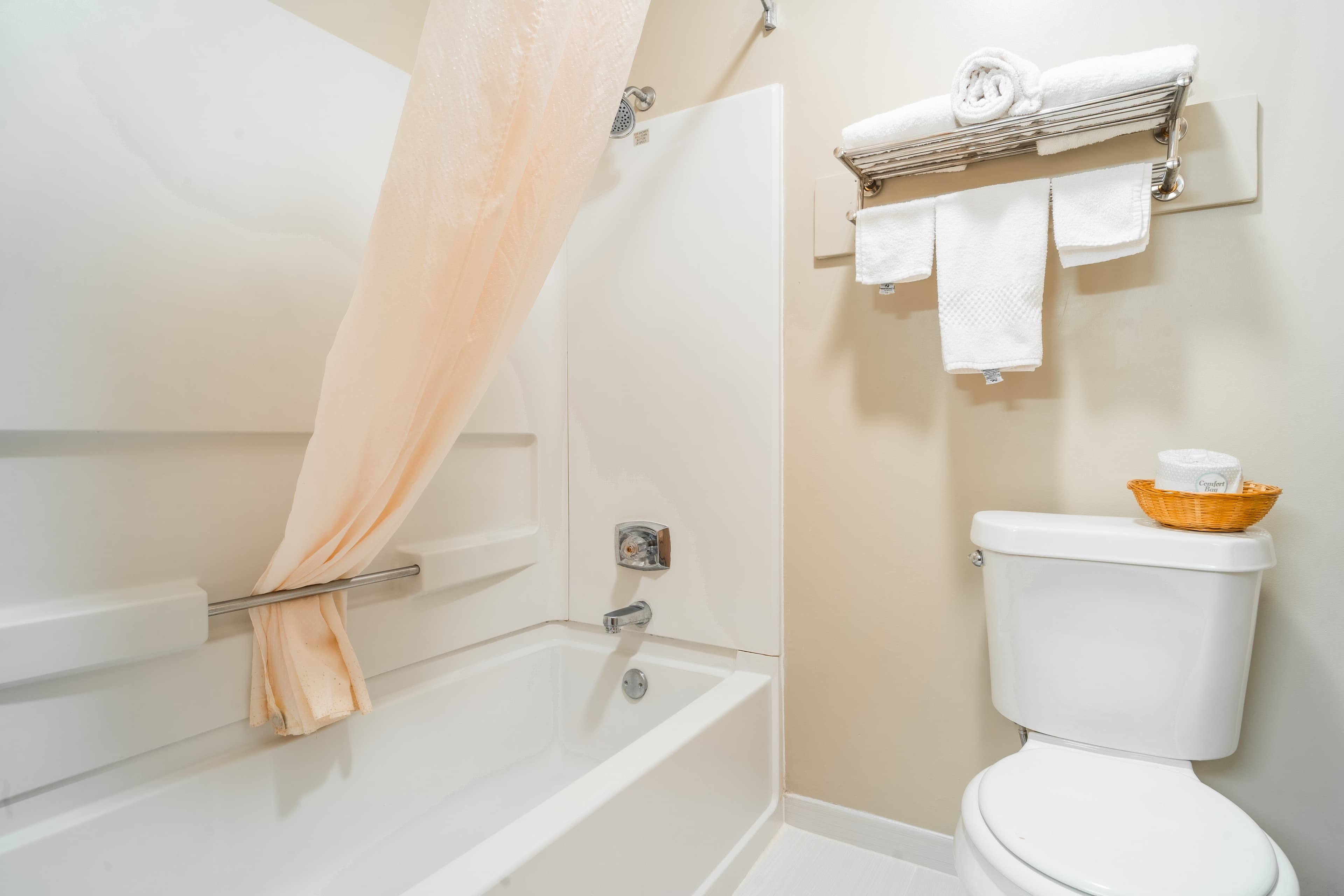Rodeway Inn Blair — 7
