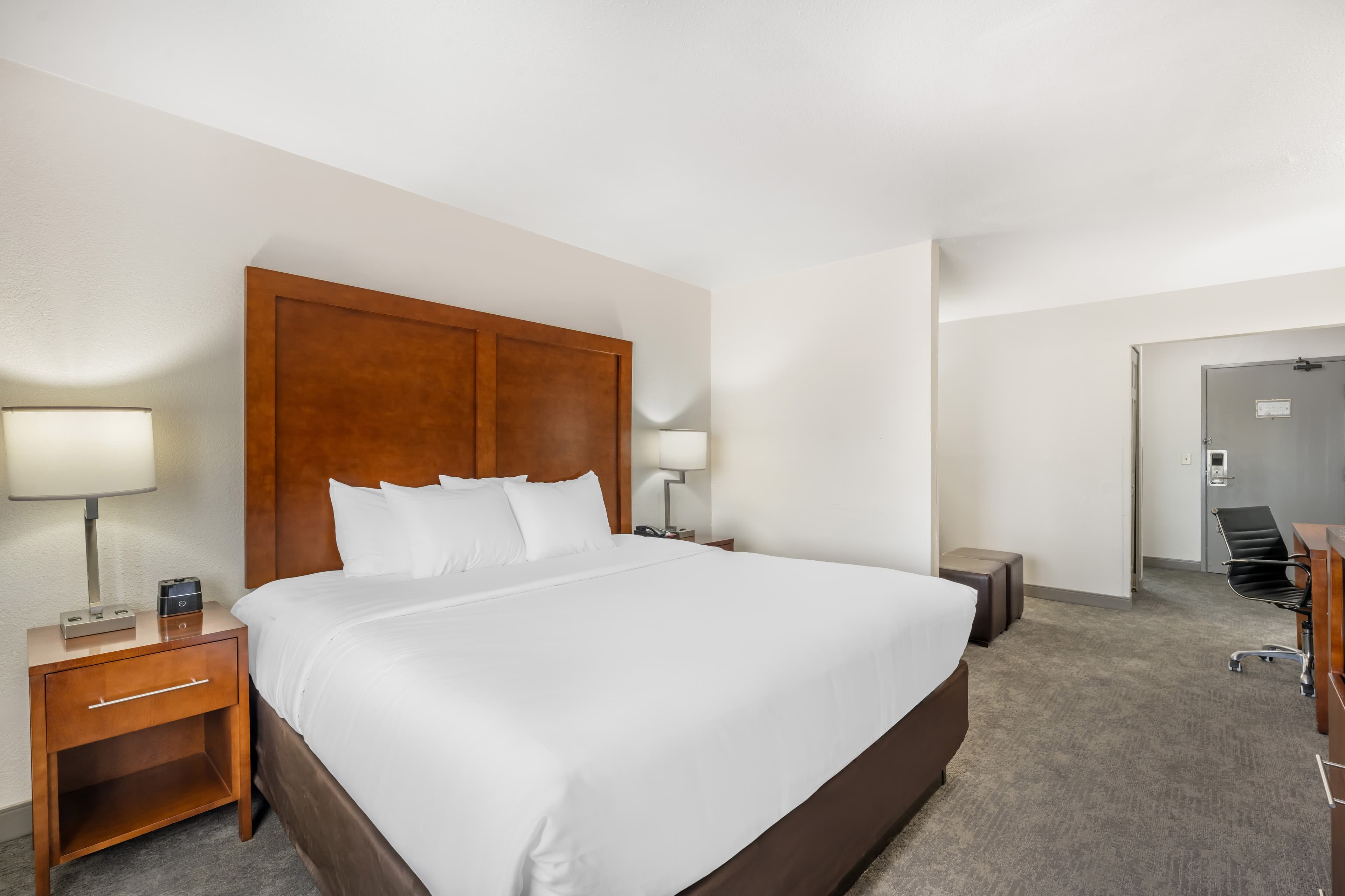 Comfort Suites Omaha Northwest — 8
