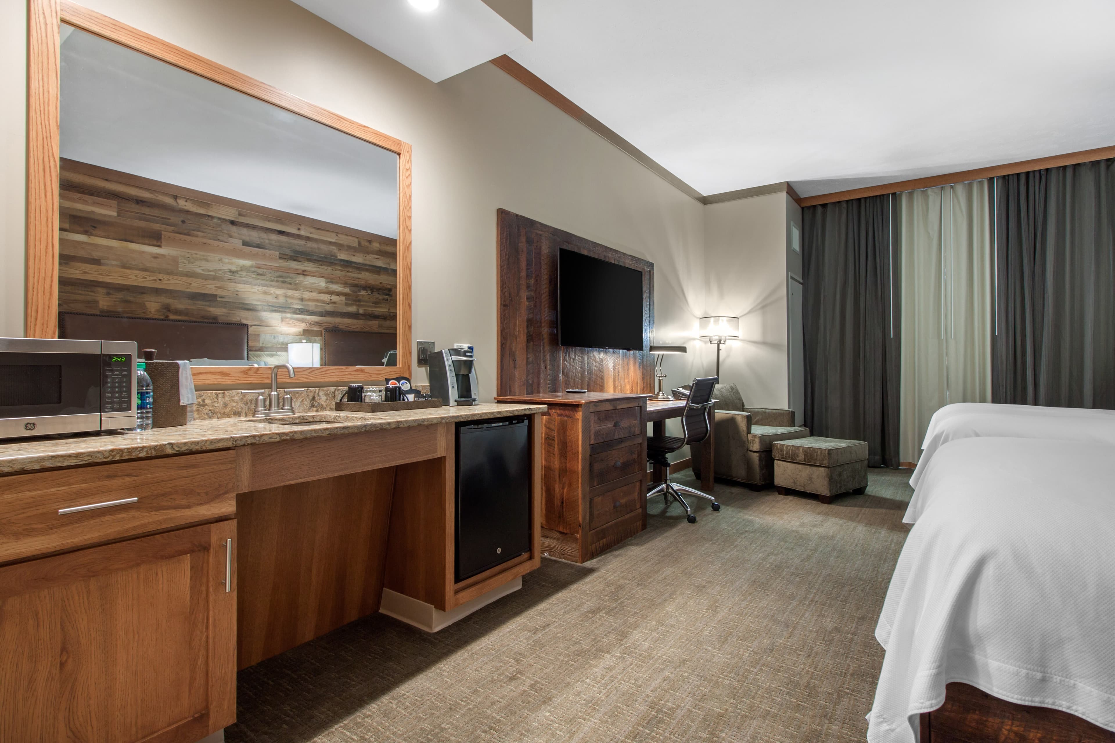 Norfolk Lodge & Suites, an Ascend Collection Hotel — 18