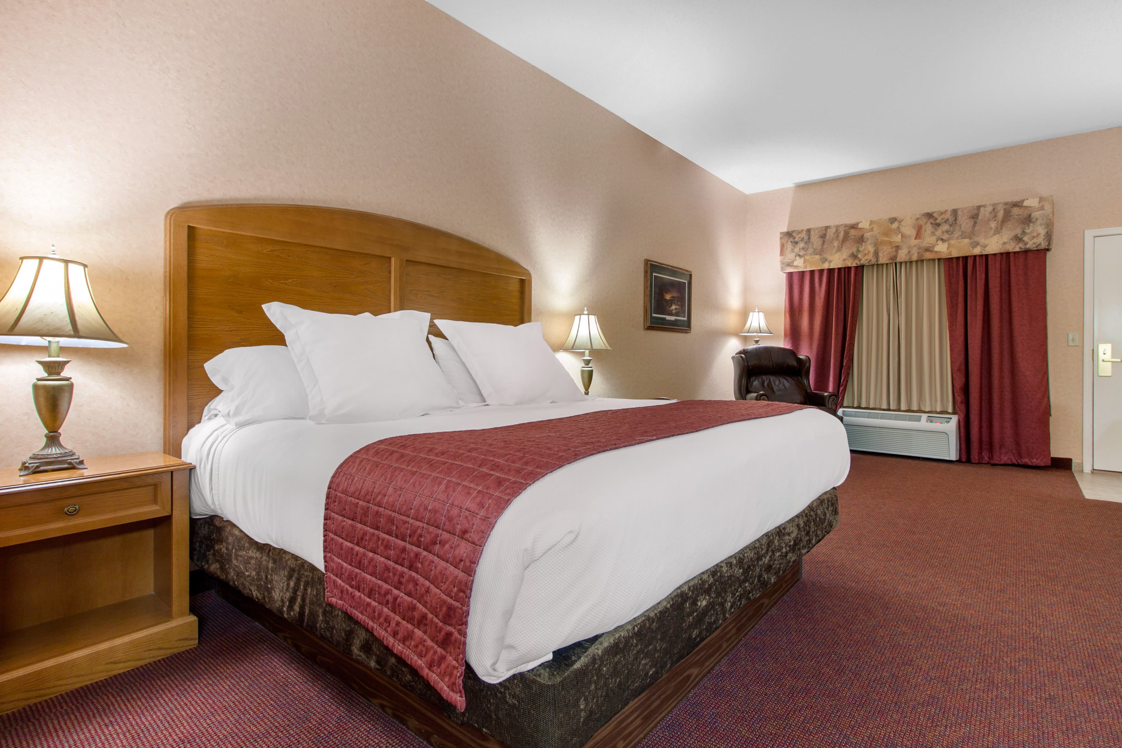 Norfolk Lodge & Suites, an Ascend Collection Hotel - Image 2