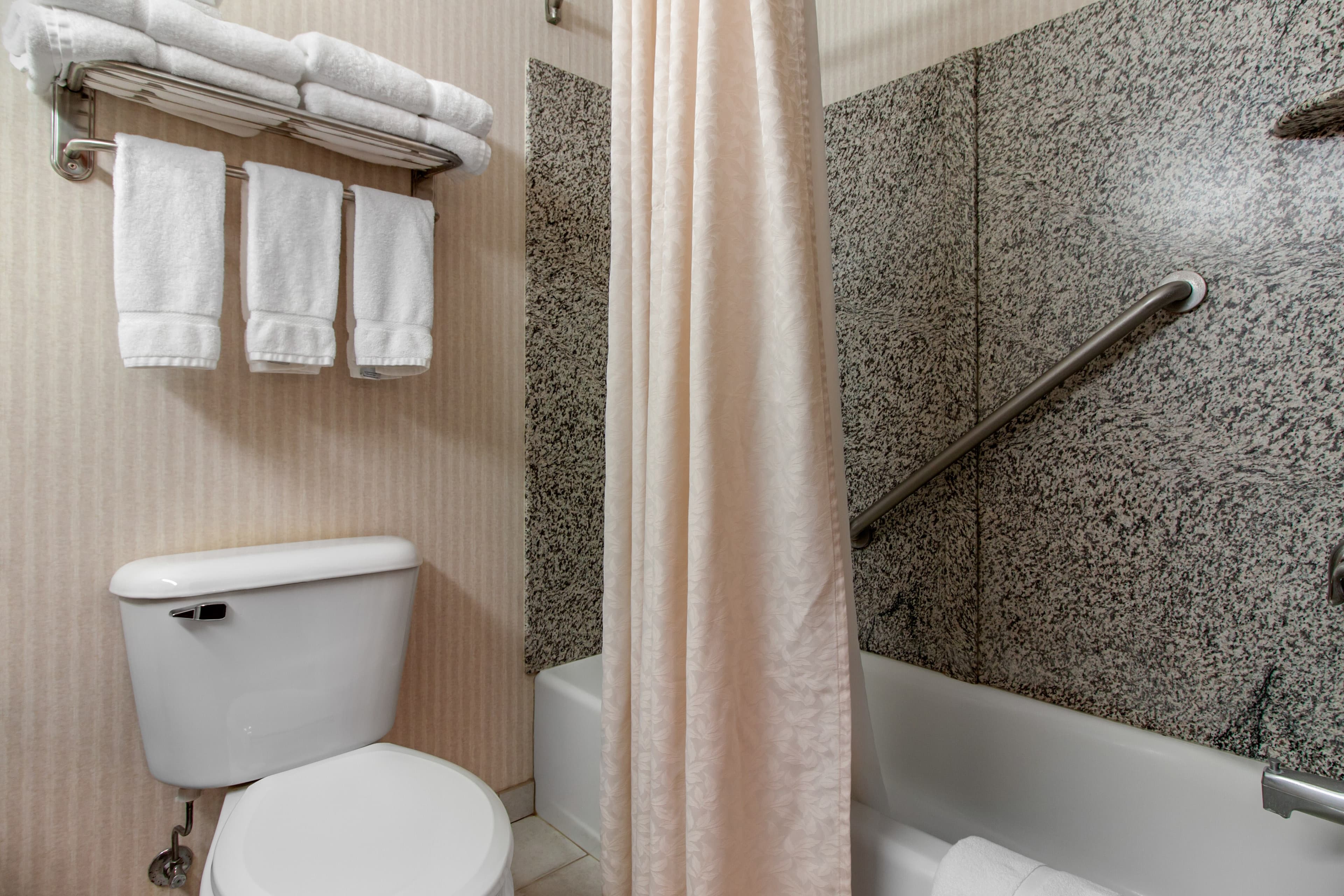 Norfolk Lodge & Suites, an Ascend Collection Hotel — 15