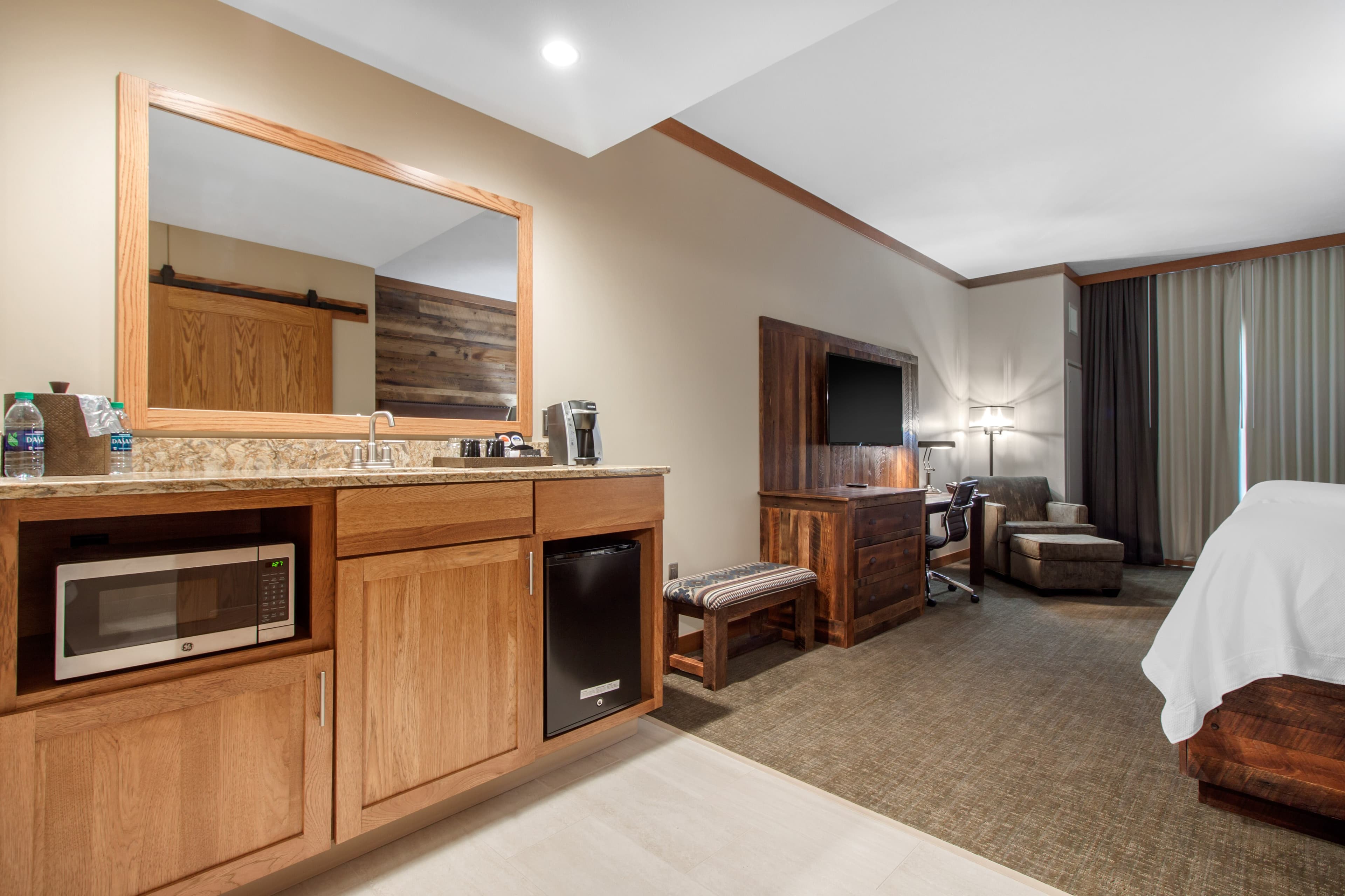 Norfolk Lodge & Suites, an Ascend Collection Hotel — 50