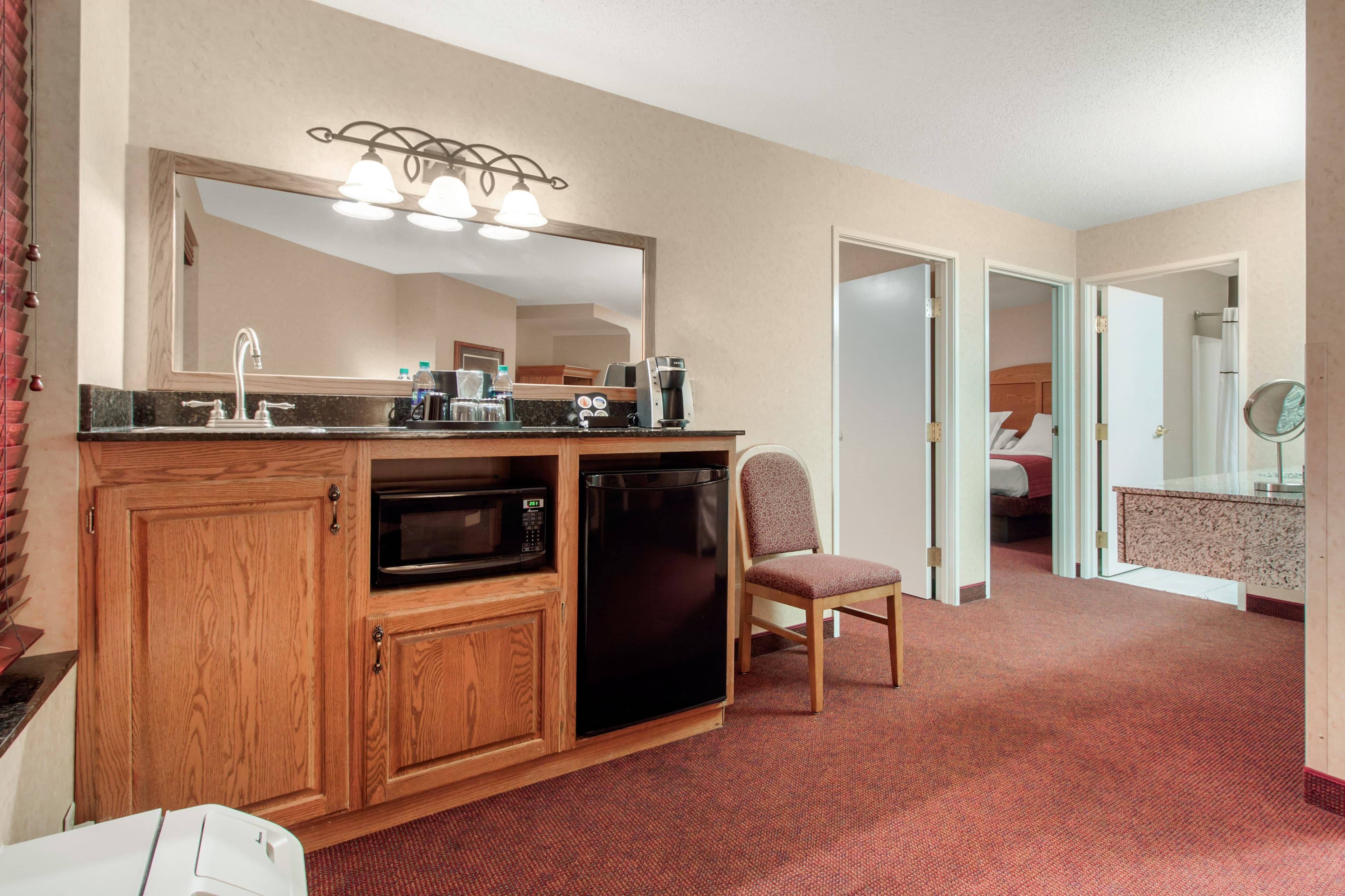 Norfolk Lodge & Suites, an Ascend Collection Hotel — 80