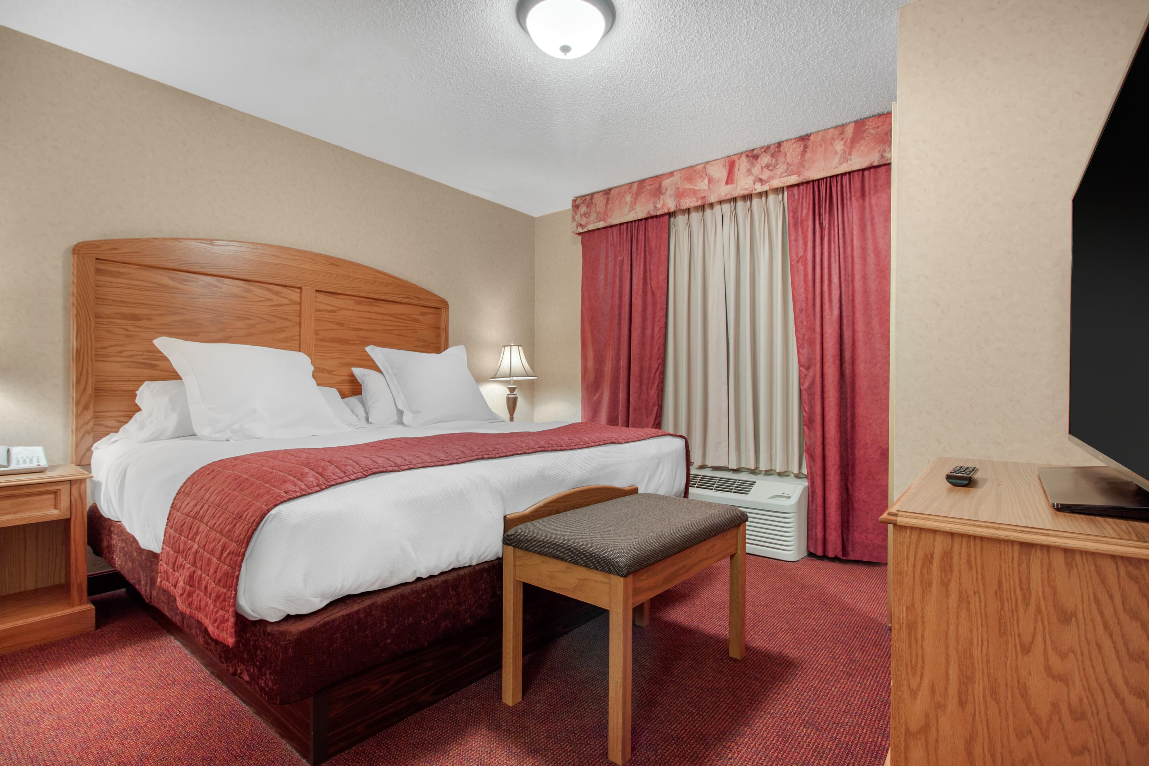 Norfolk Lodge & Suites, an Ascend Collection Hotel — 81