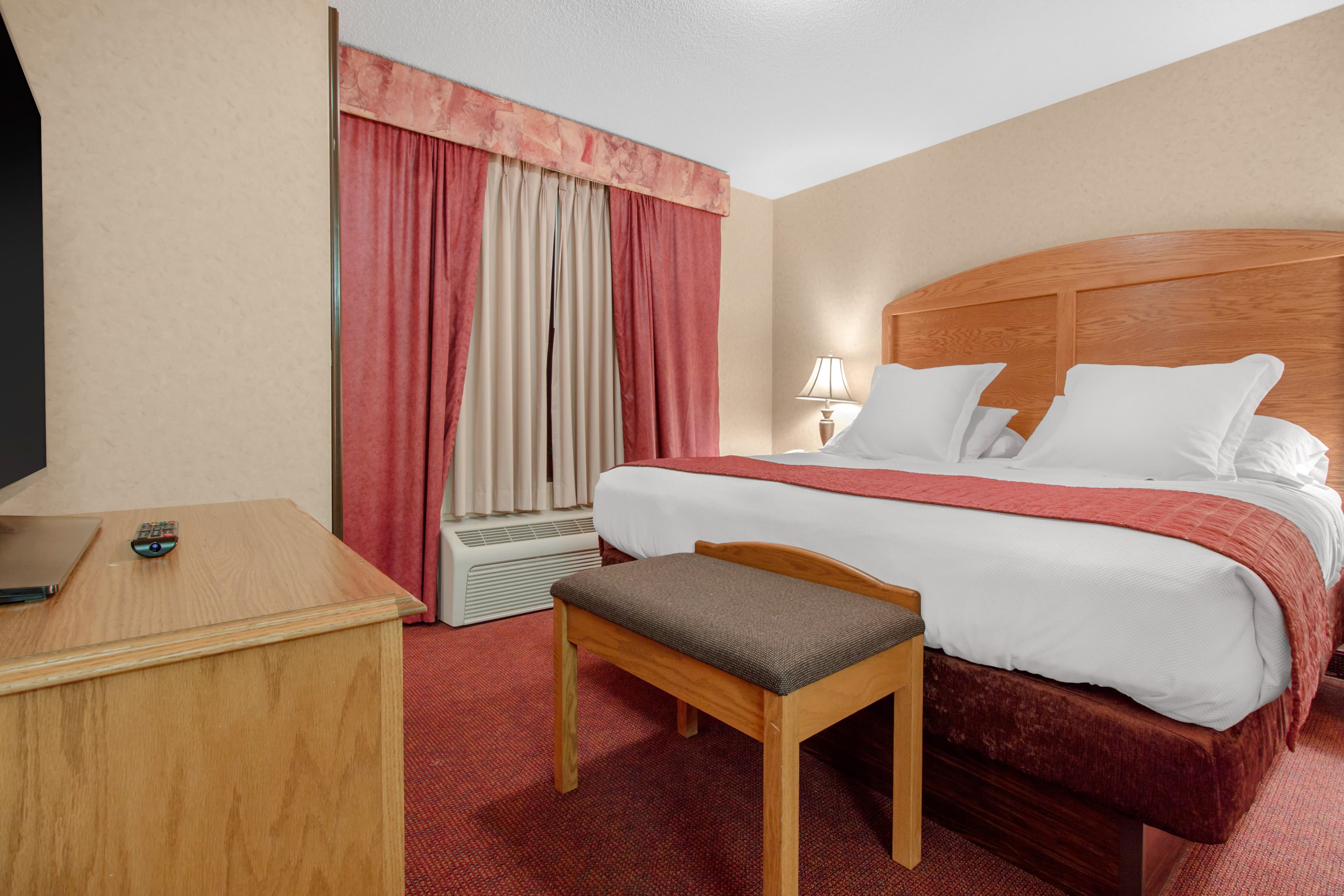 Norfolk Lodge & Suites, an Ascend Collection Hotel — 82