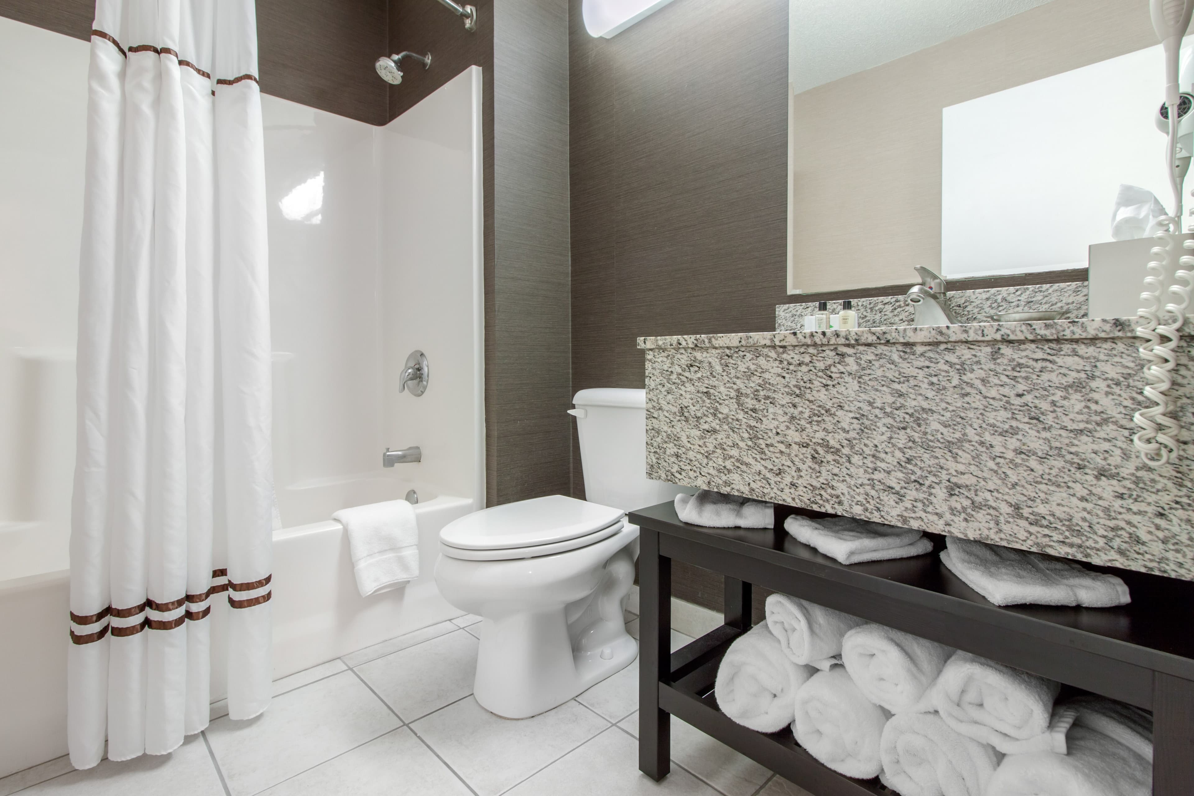 Norfolk Lodge & Suites, an Ascend Collection Hotel — 83