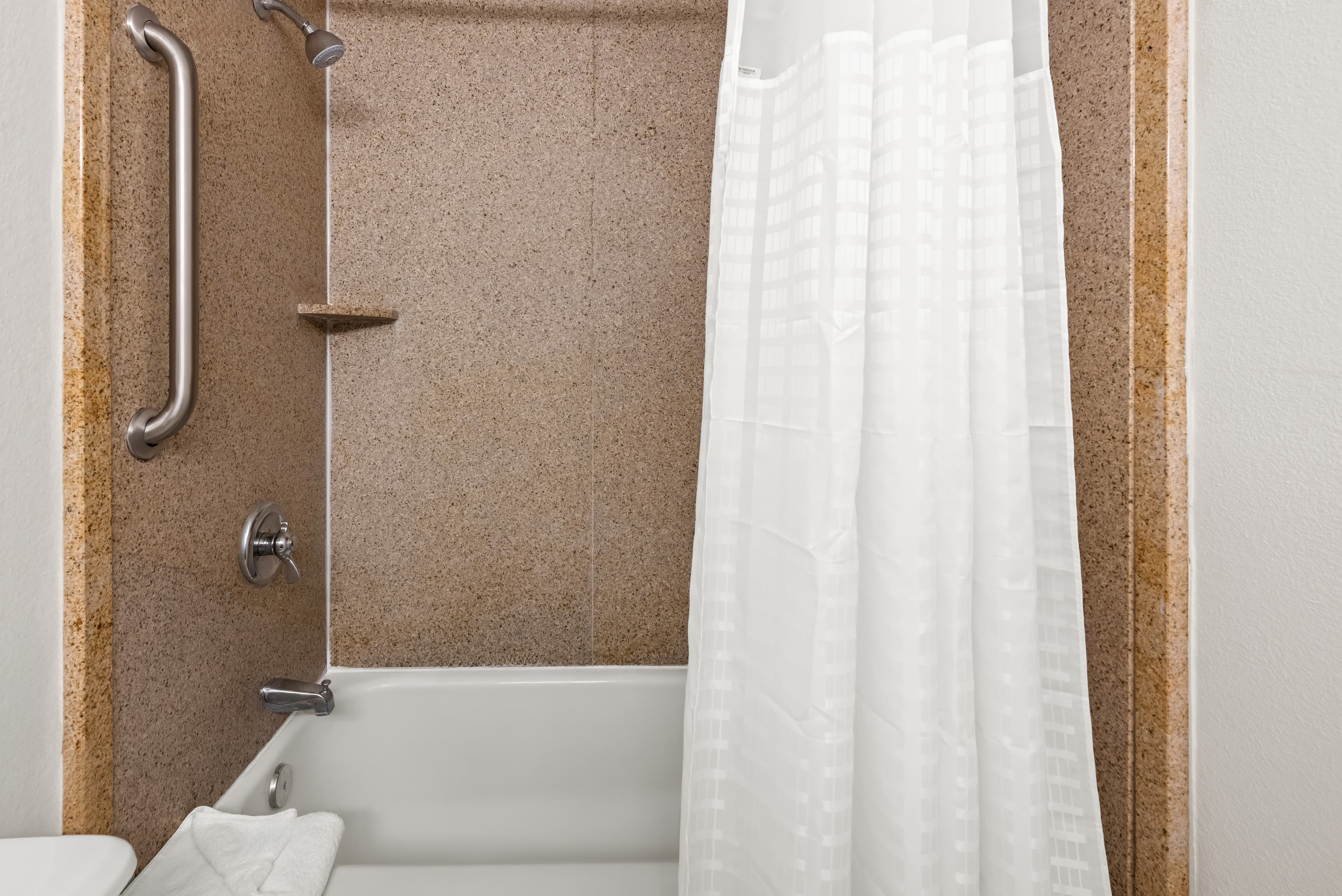 Comfort Inn & Suites Omaha Central — 25