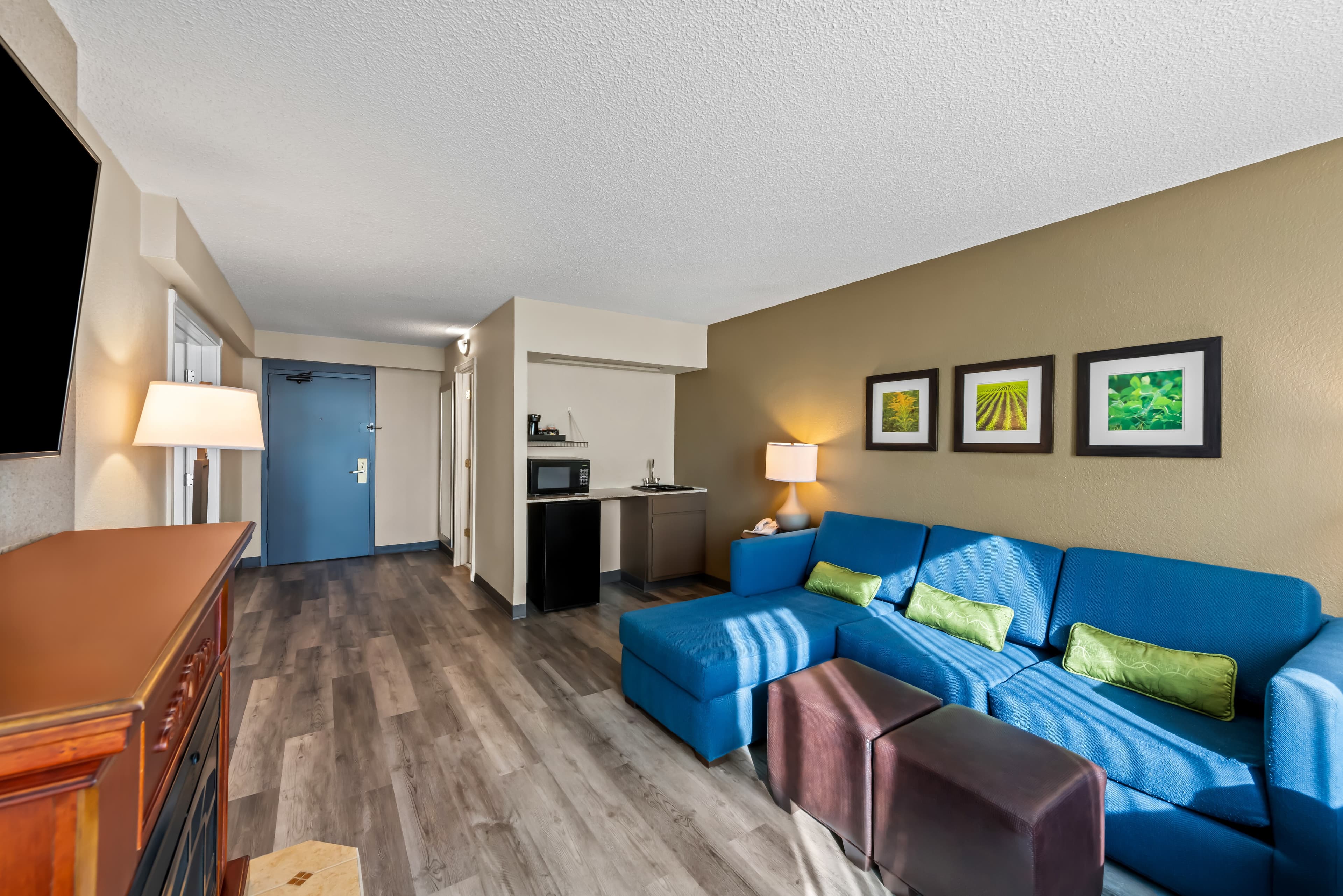 Comfort Inn & Suites Omaha Central — 17