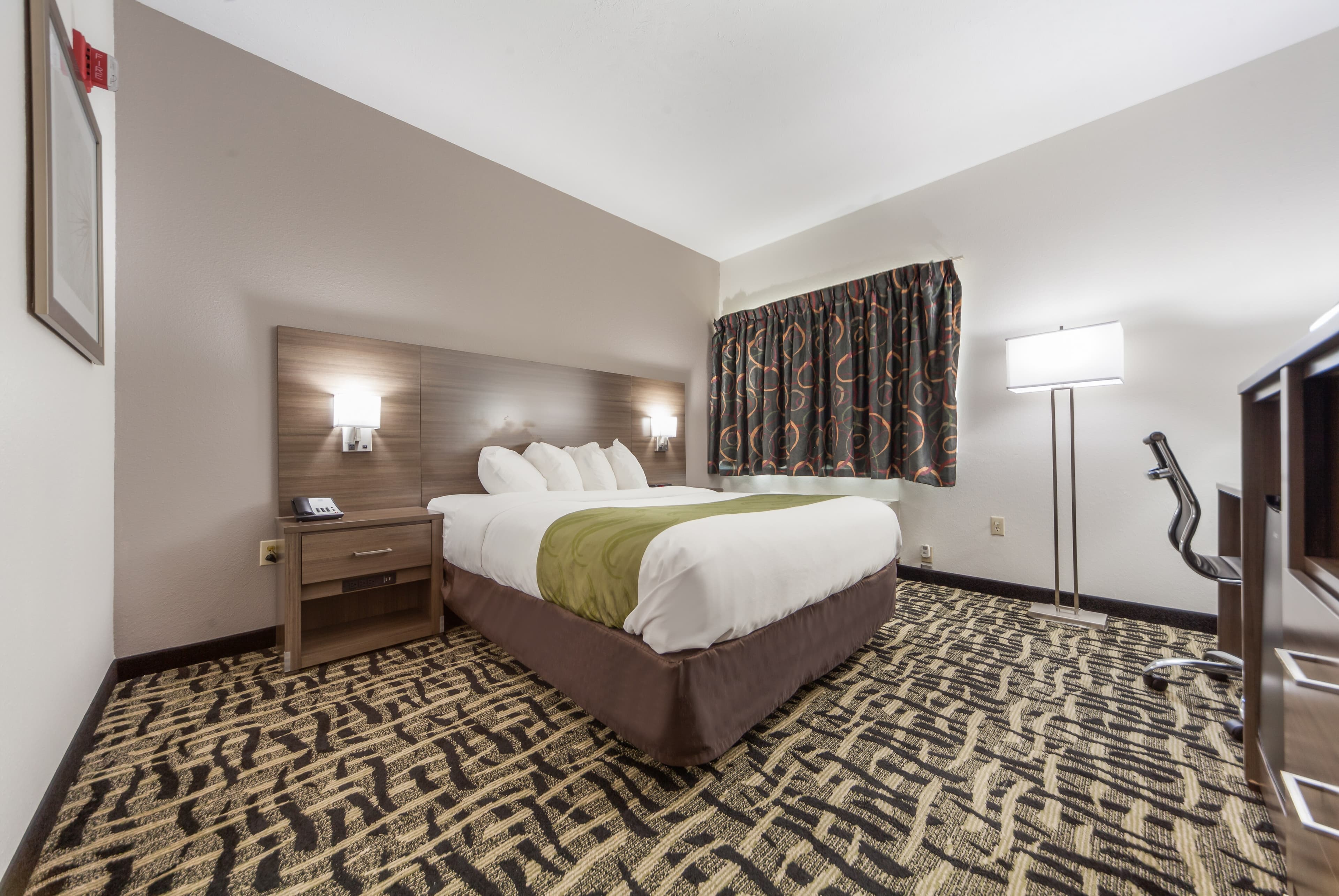 Quality Inn & Suites Omaha Chalco - Image 2