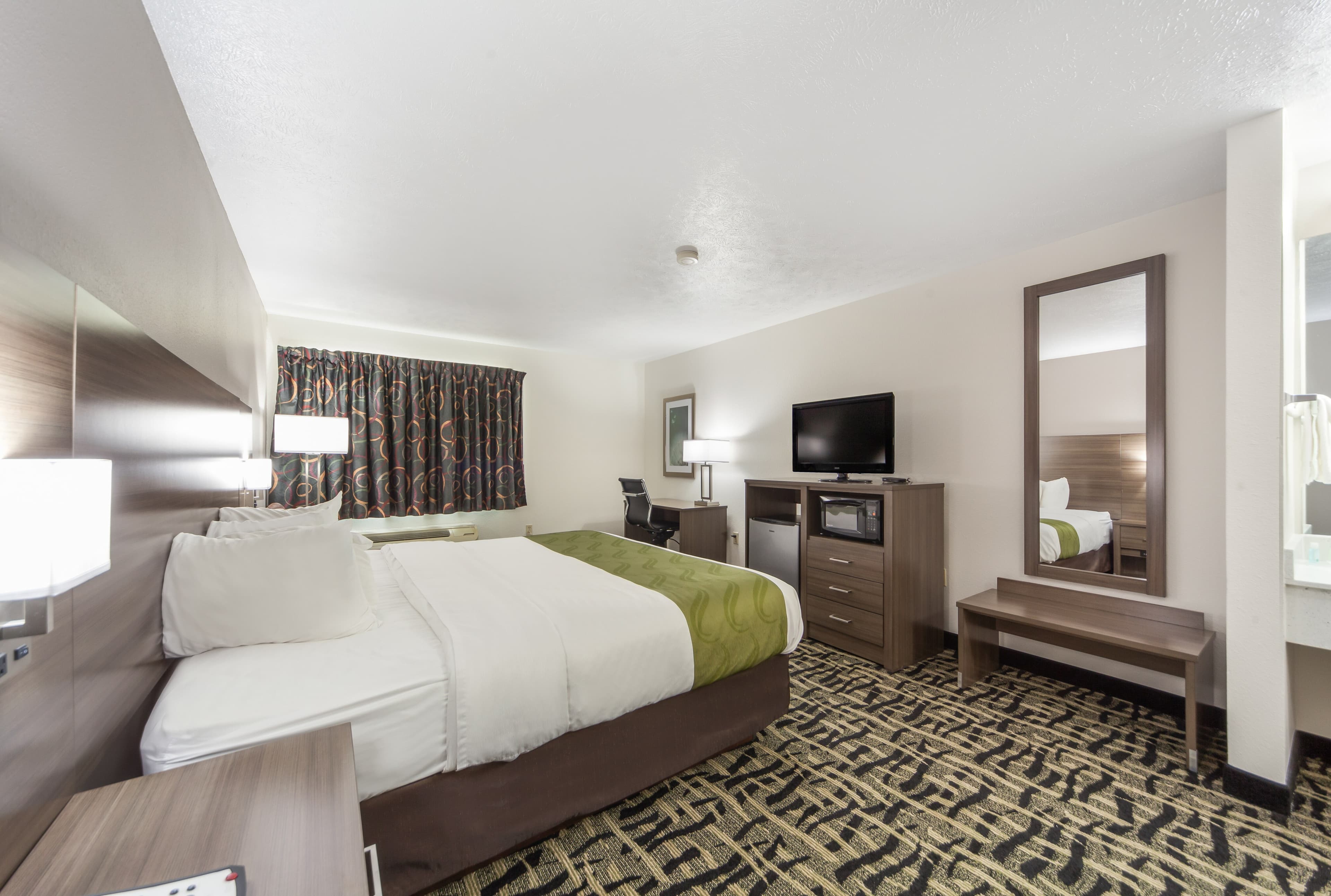 Quality Inn & Suites Omaha Chalco — 8