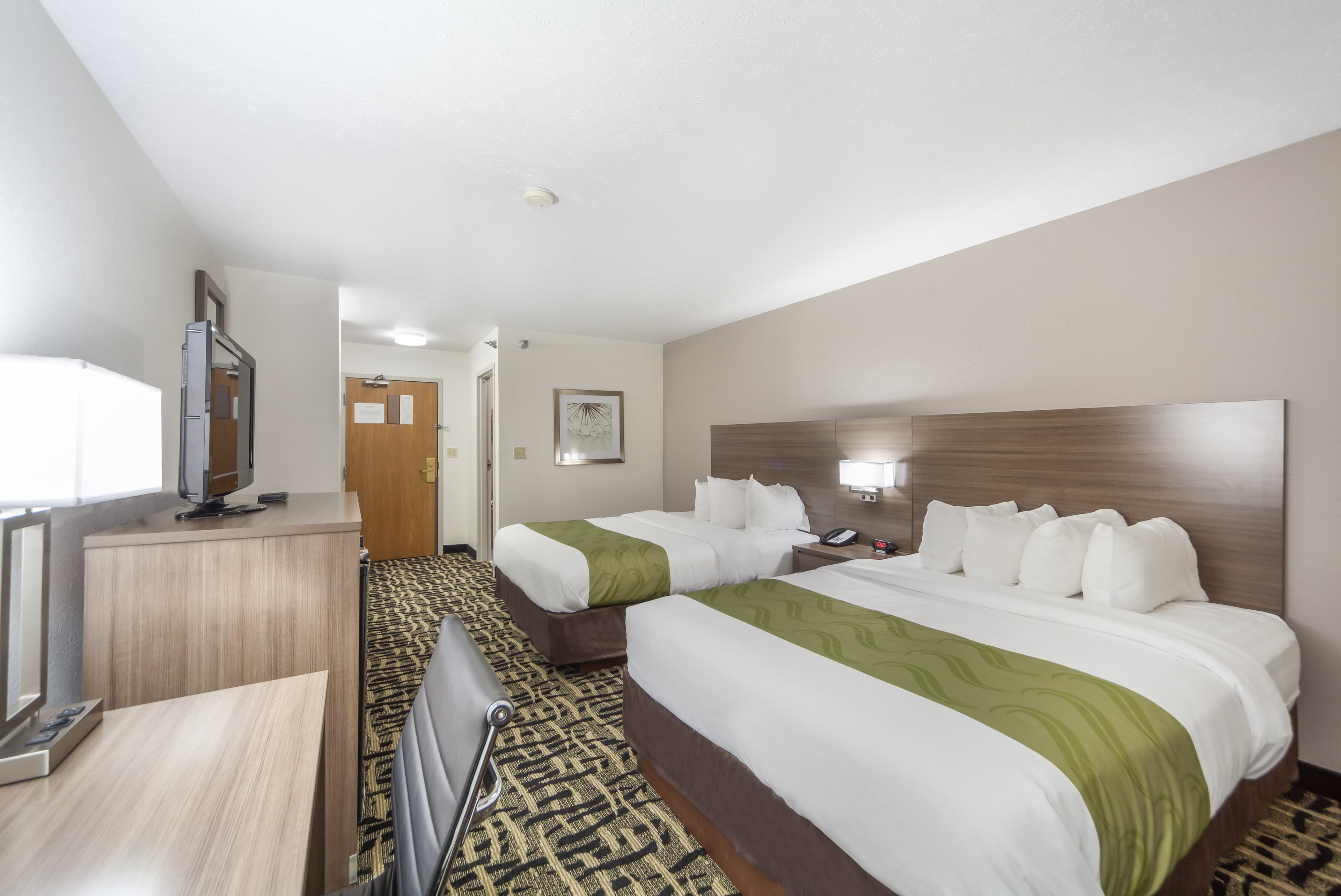 Quality Inn & Suites Omaha Chalco — 10