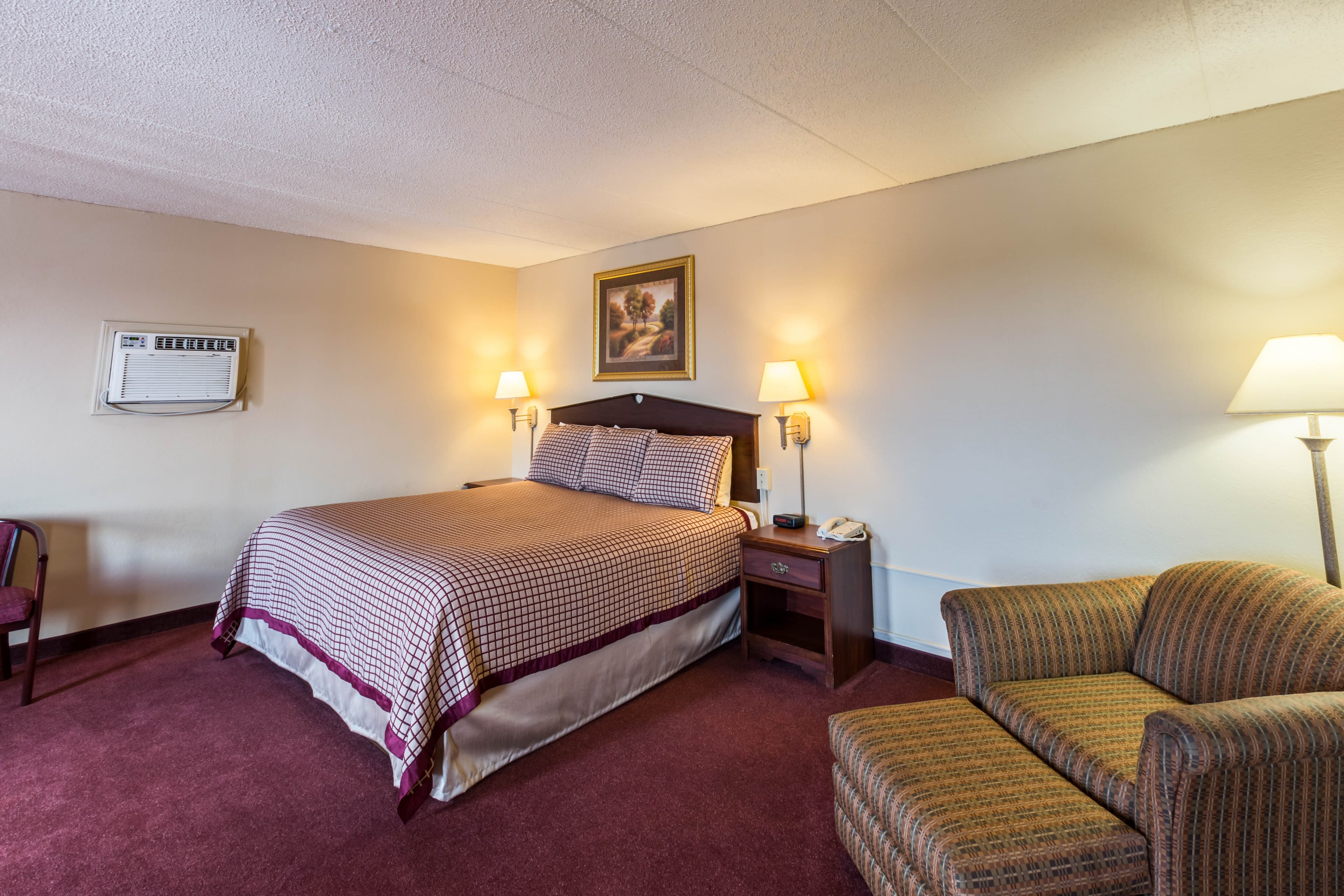 Rodeway Inn — 12