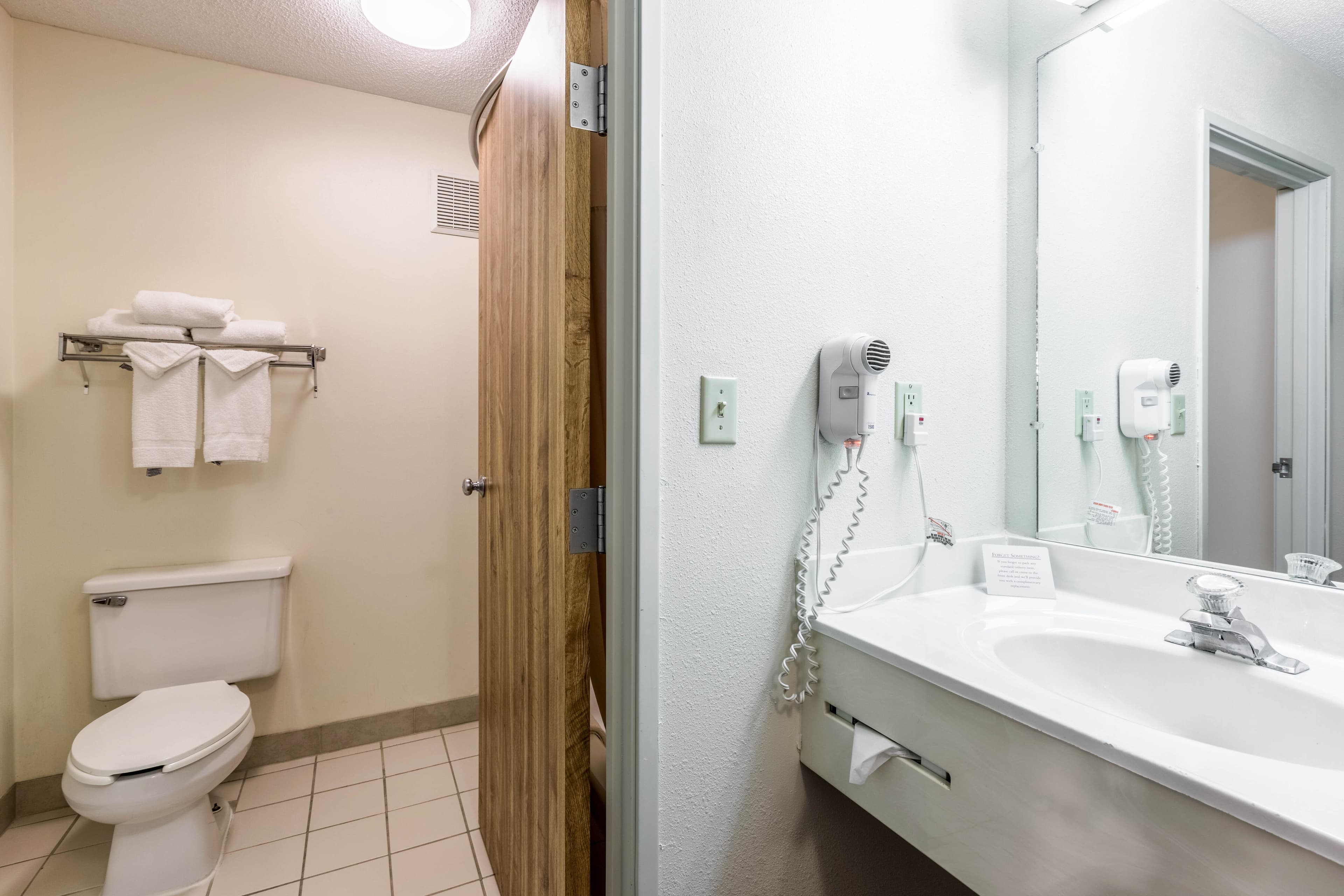 Quality Inn Kearney South - Image 5
