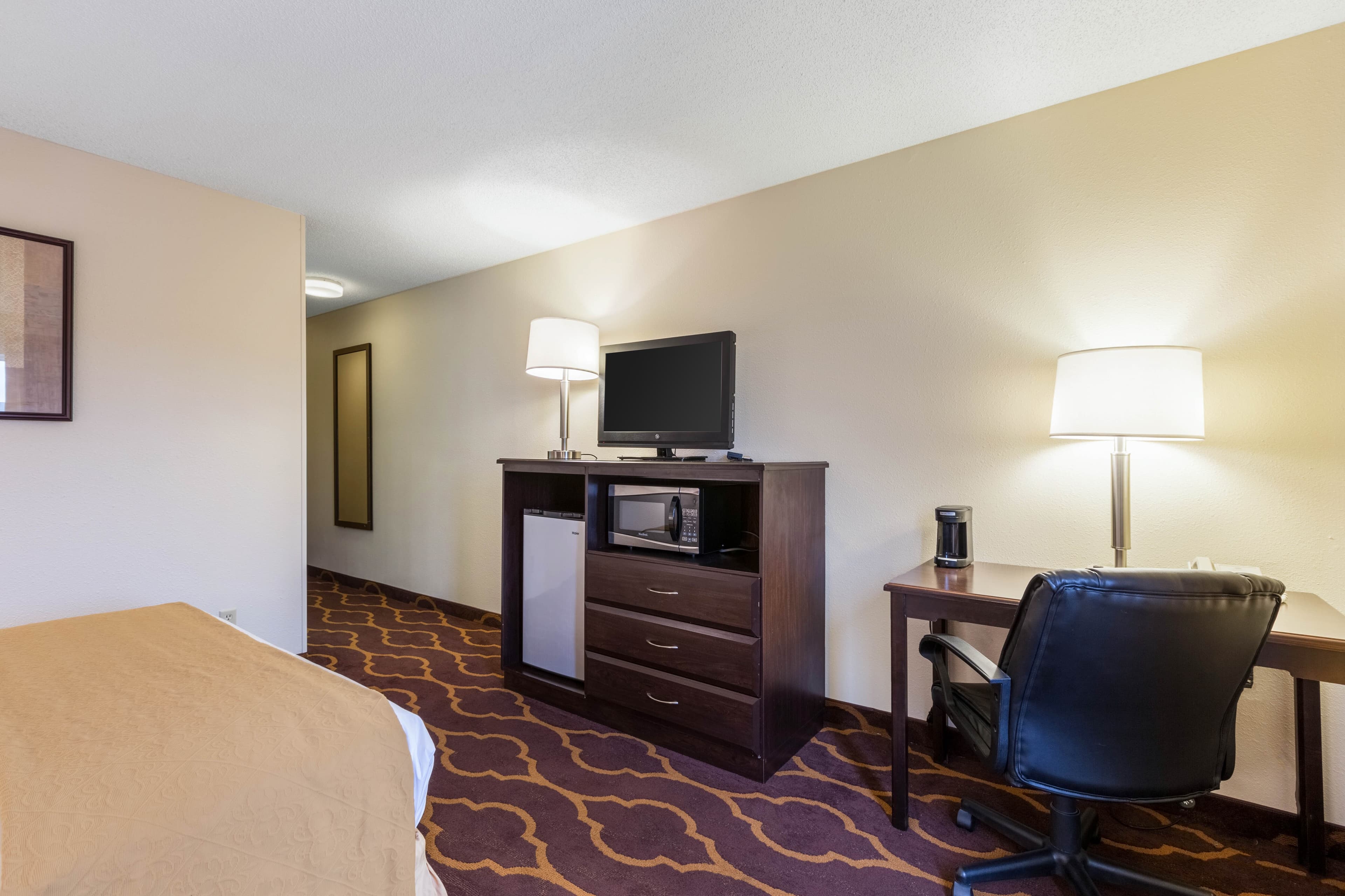 Quality Inn Kearney South — 12