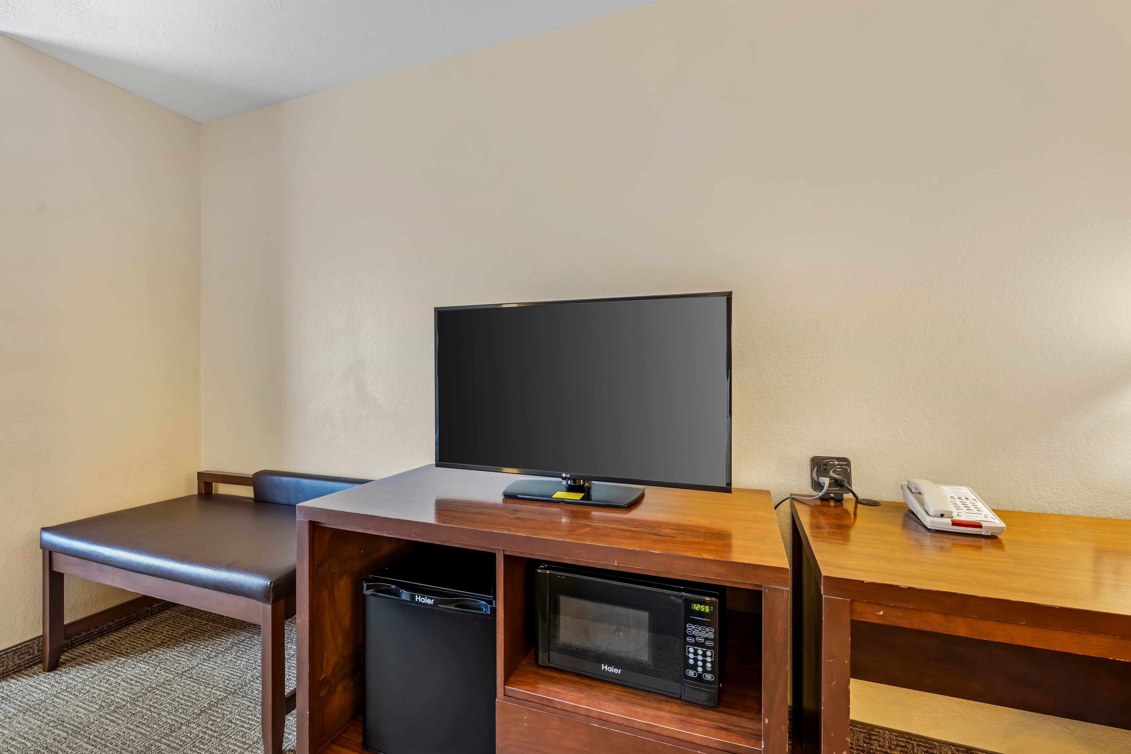 Comfort Suites East Lincoln - Mall Area — 16