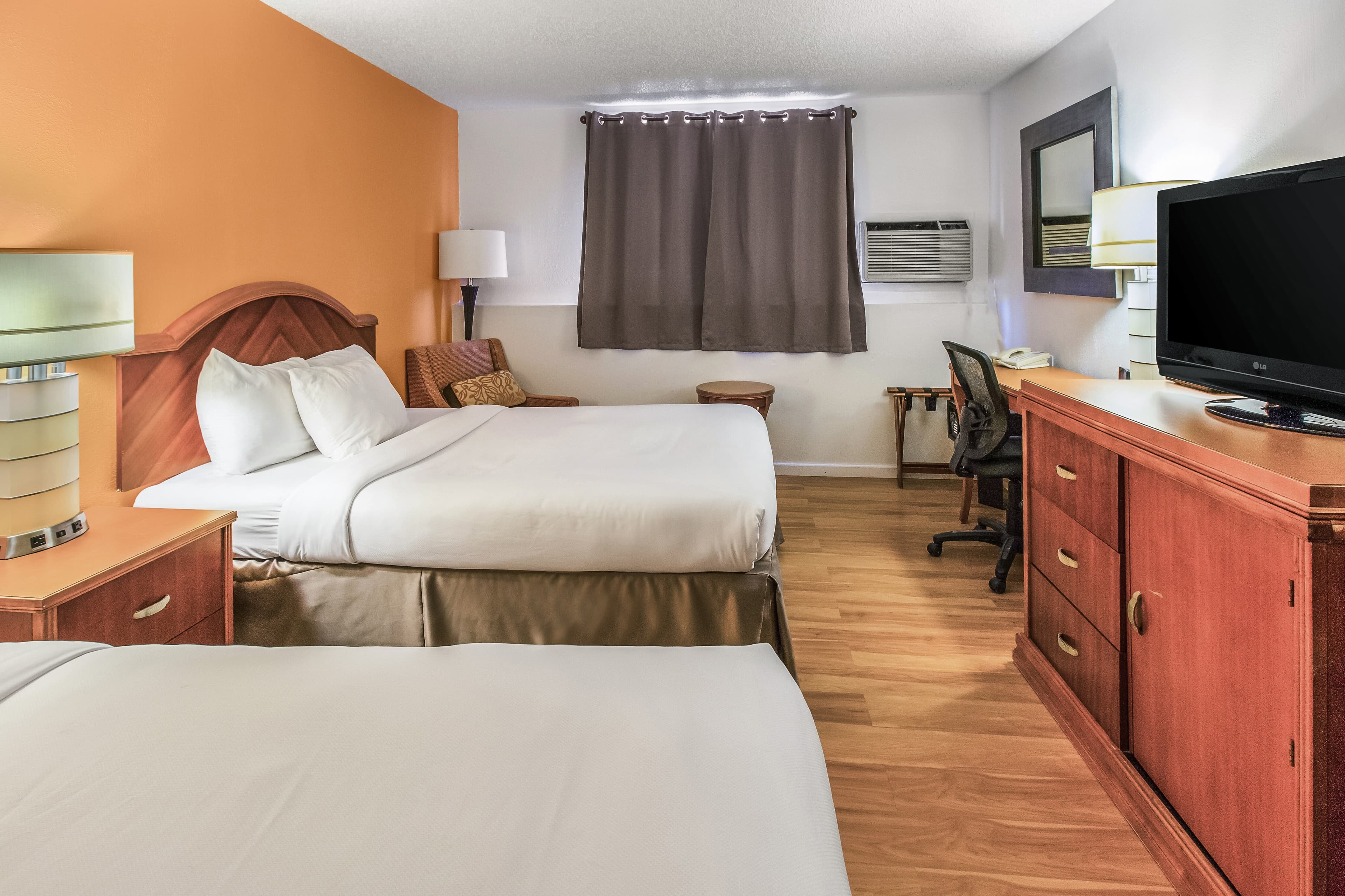 Econo Lodge Alliance - Image 5