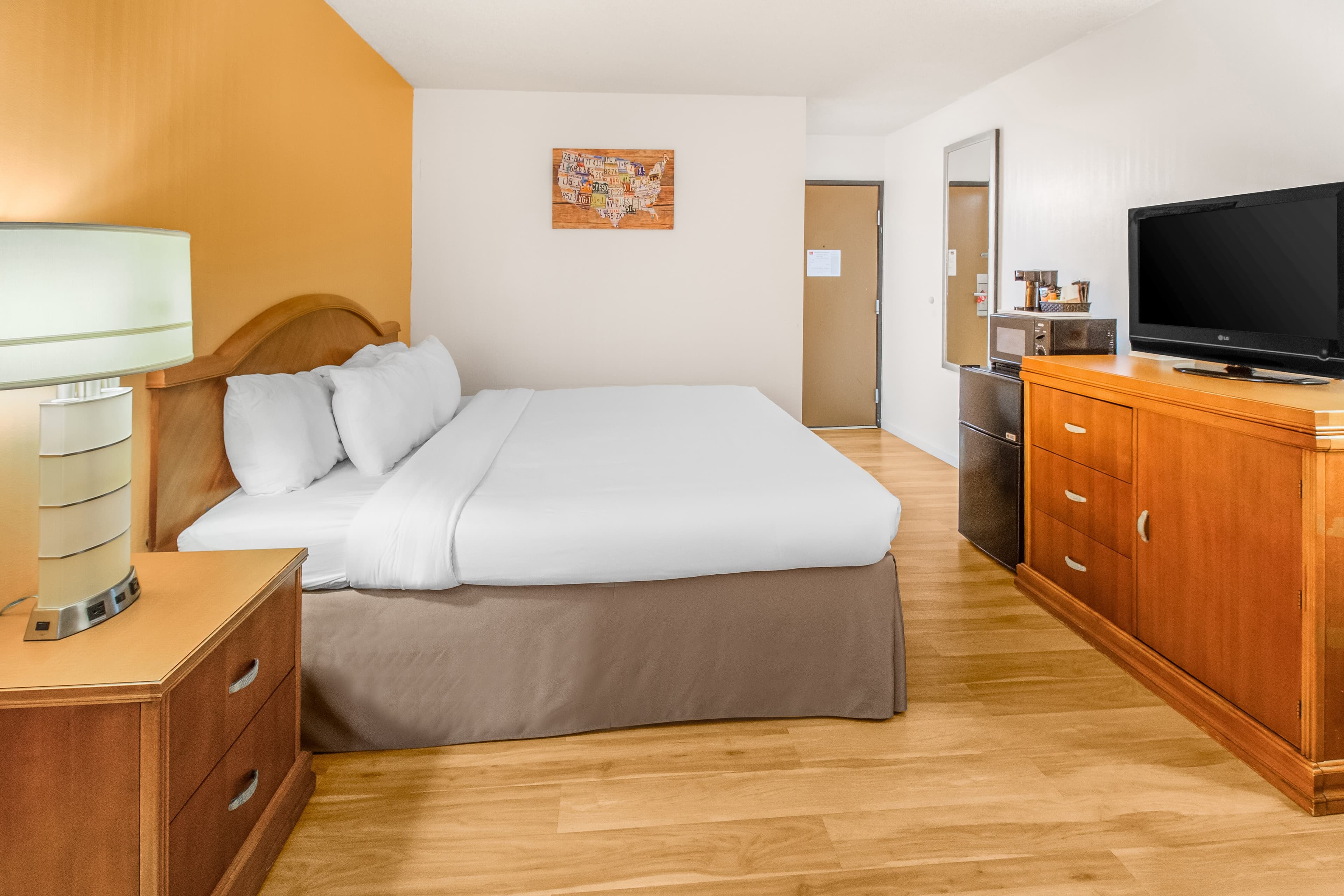Econo Lodge Alliance — 12
