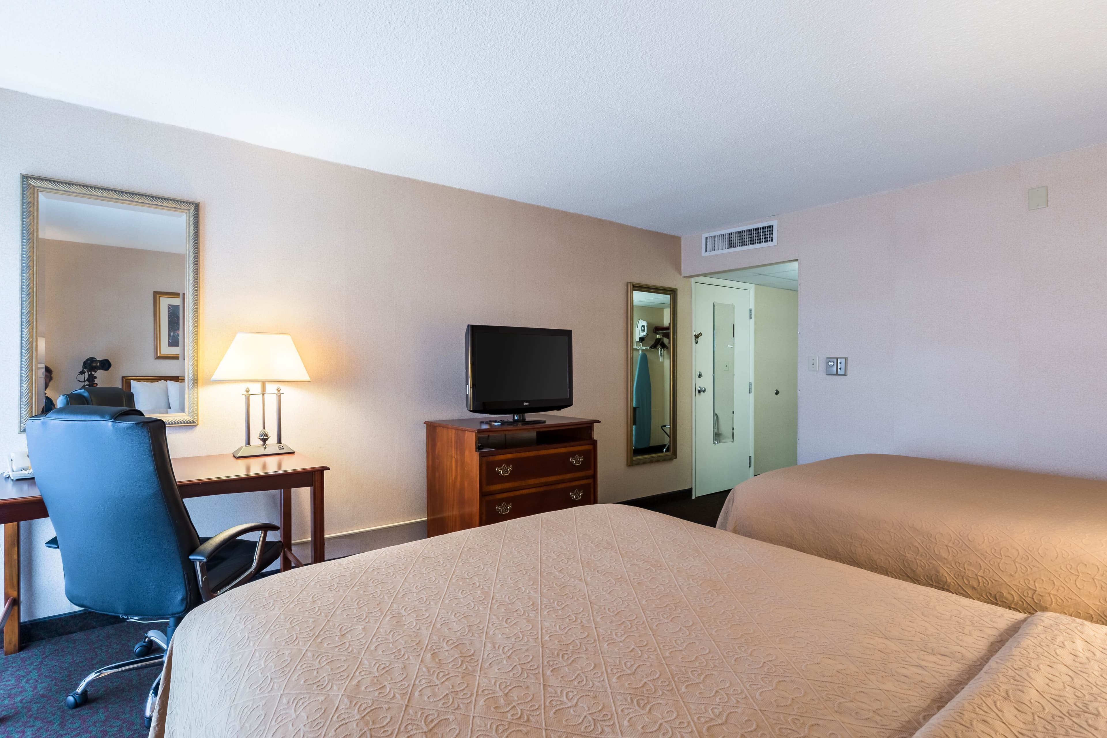 Quality Inn and Conference Center I-80 Grand Island — 11