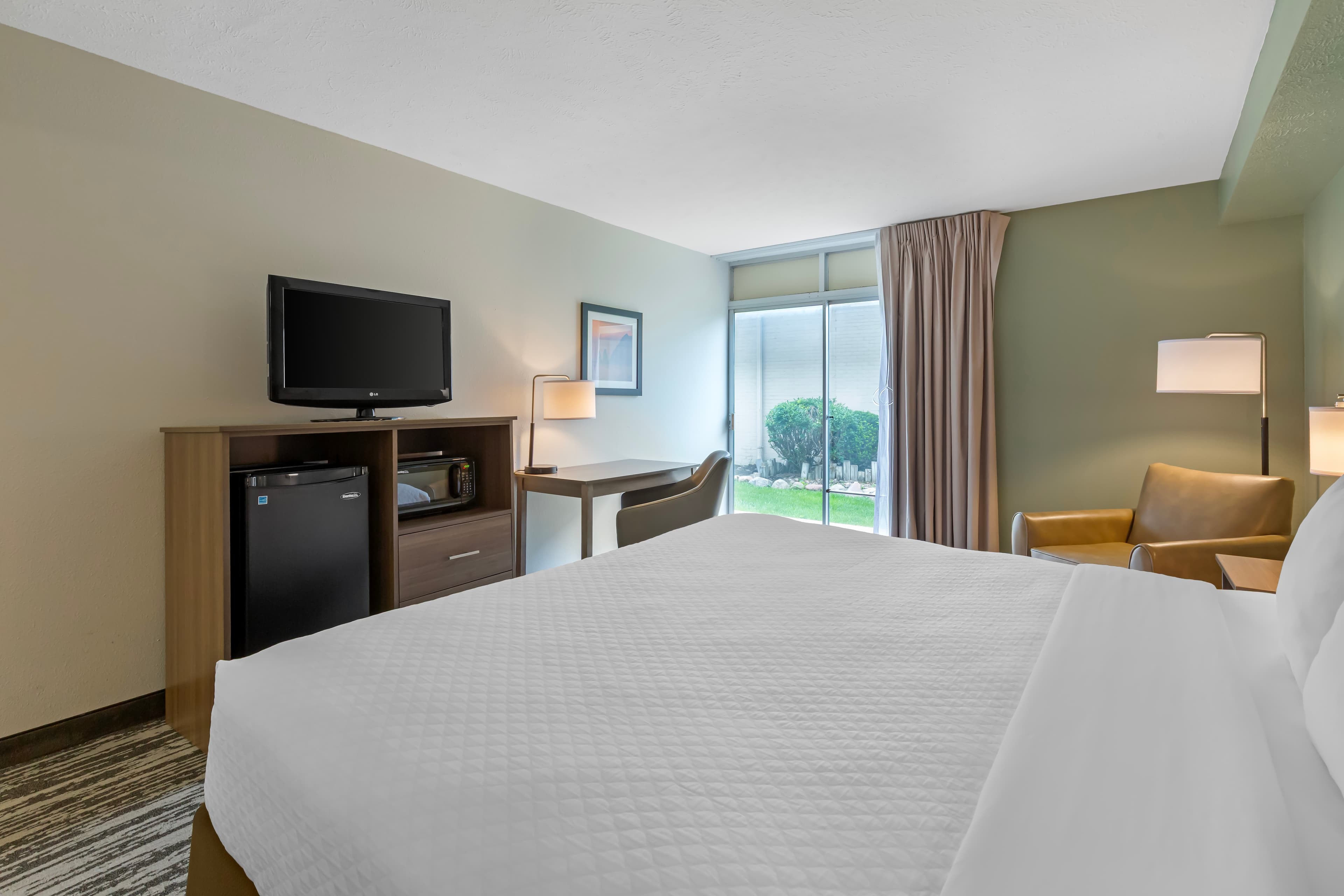 Quality Inn and Conference Center I-80 Grand Island - Image 4