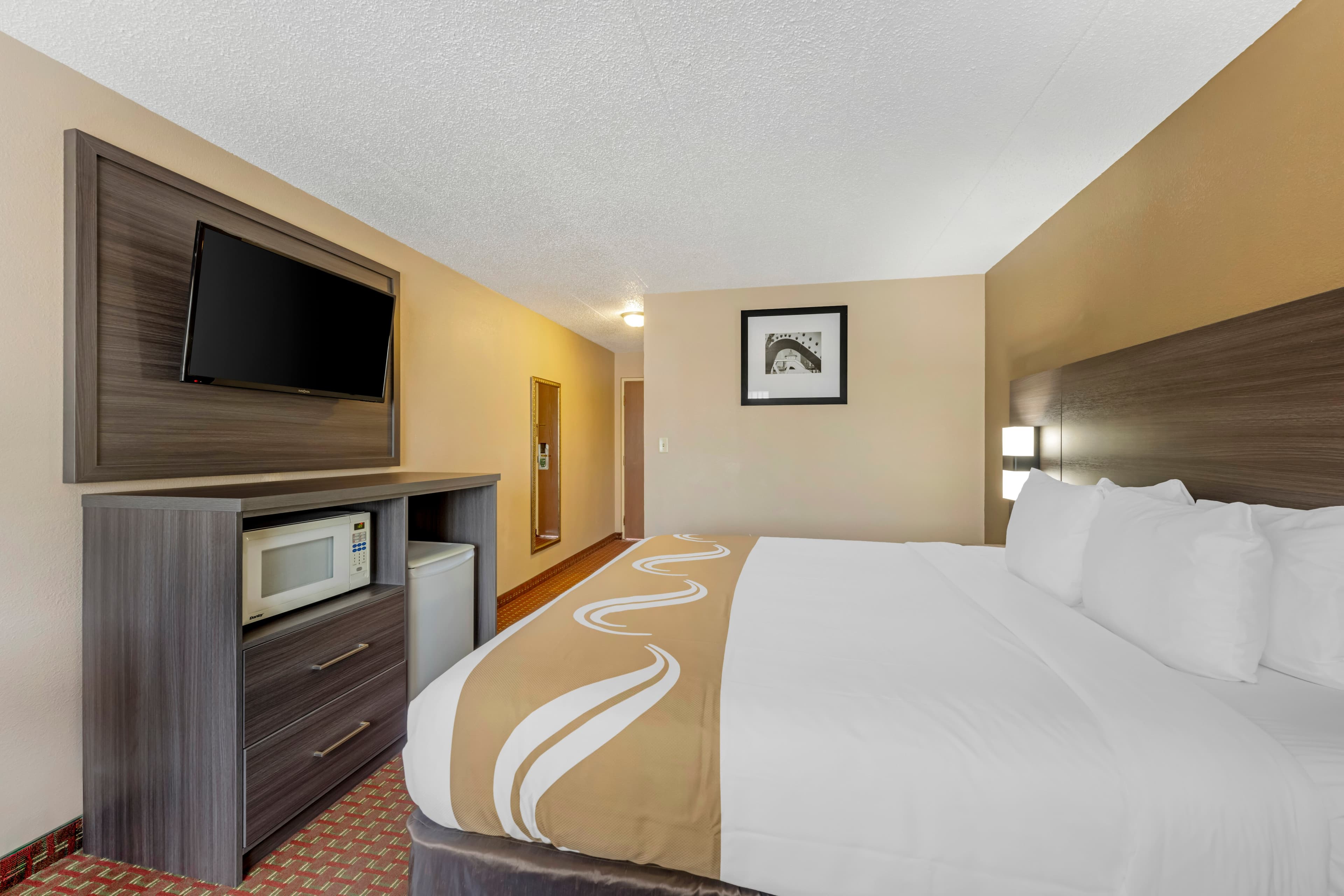 Quality Inn & Suites Lincoln South — 14