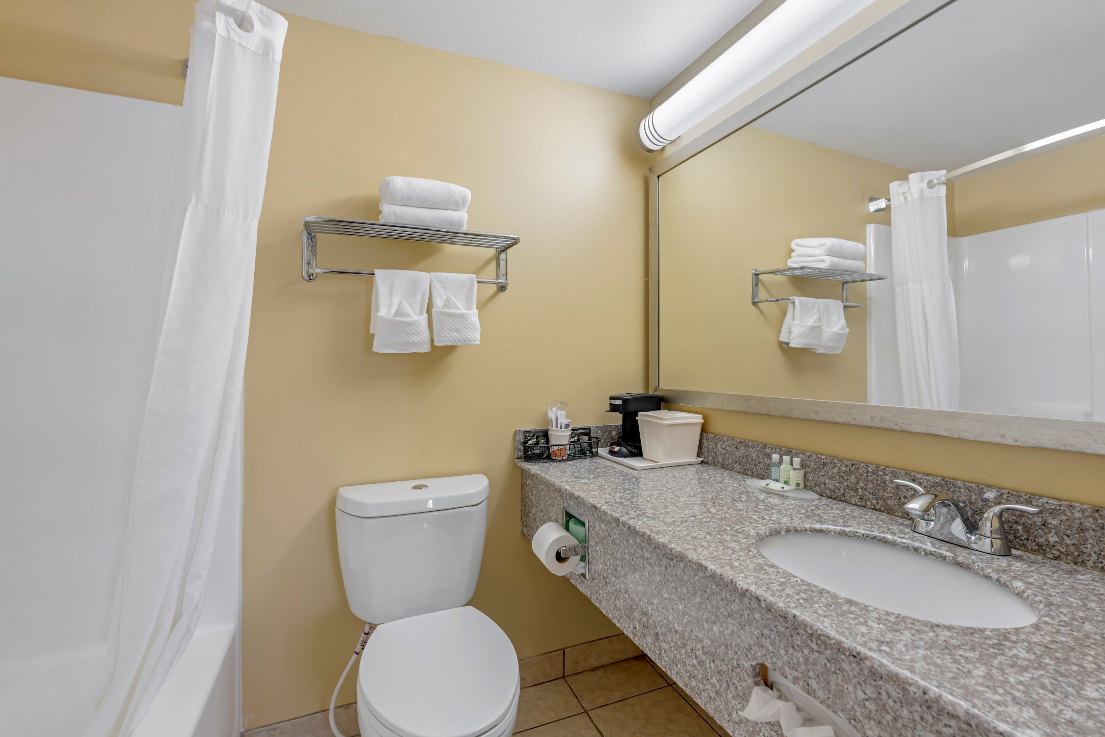 Quality Inn & Suites Lincoln South — 21