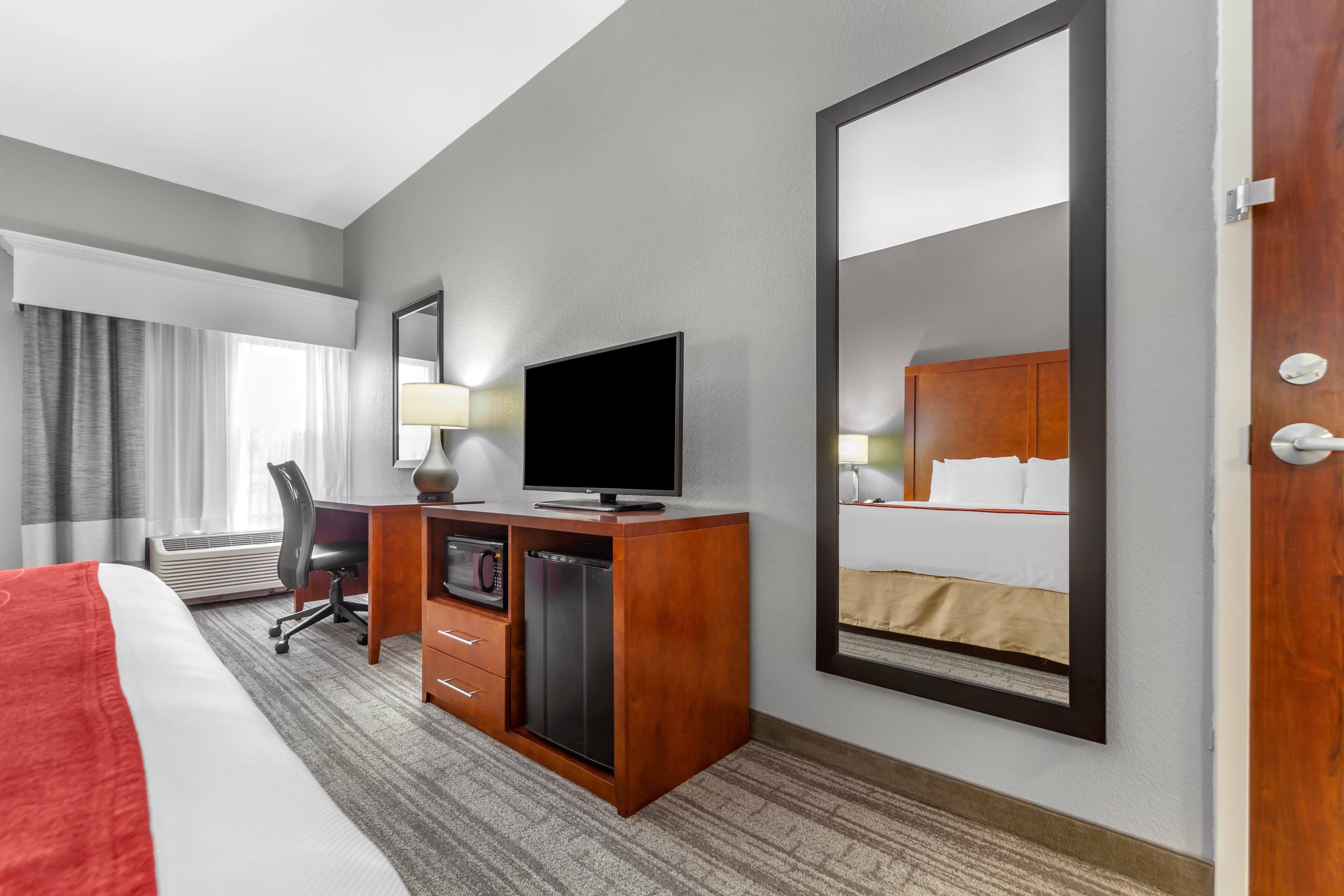 Comfort Inn Kearney I-80 — 16
