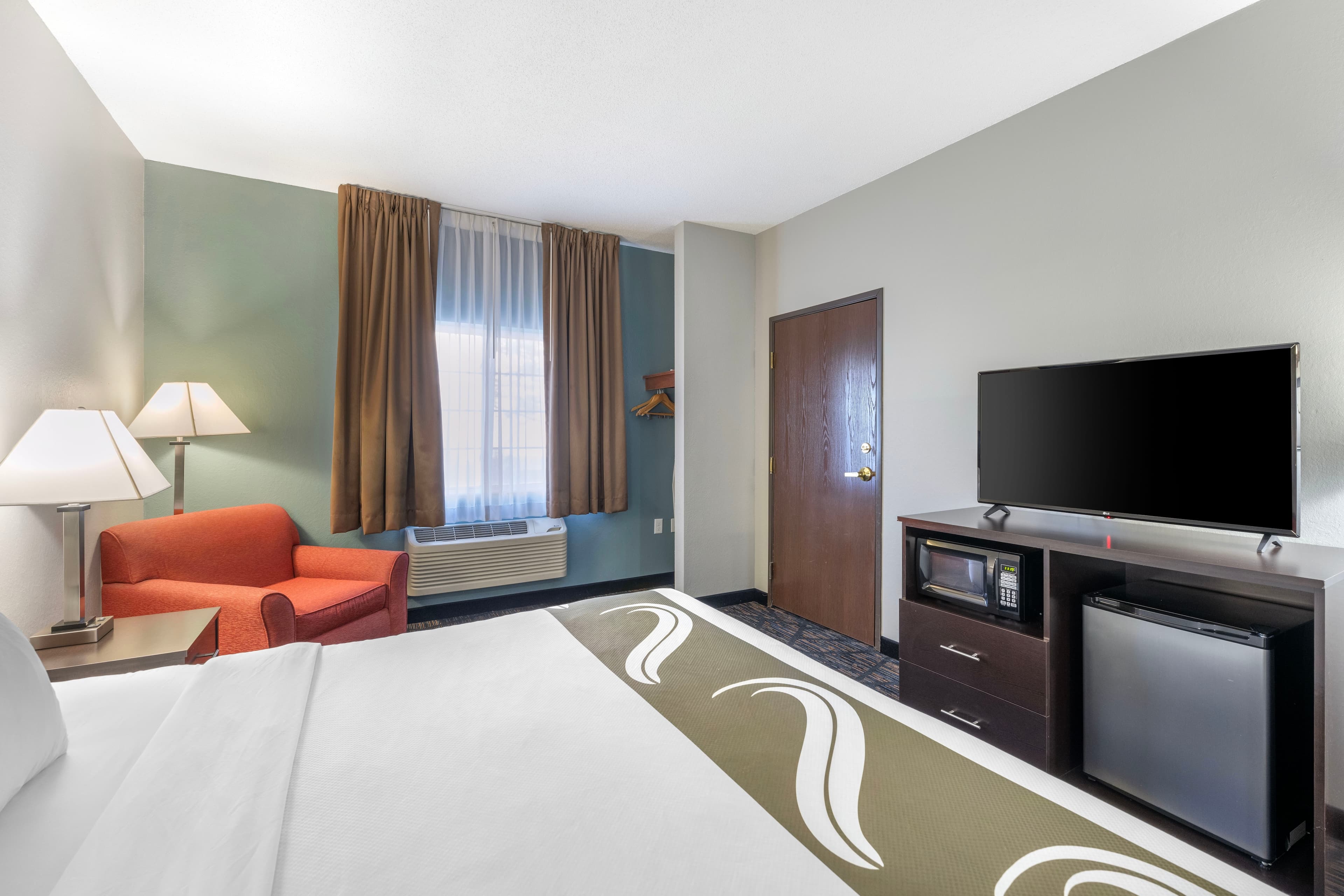 Quality Inn & Suites Lincoln North — 3