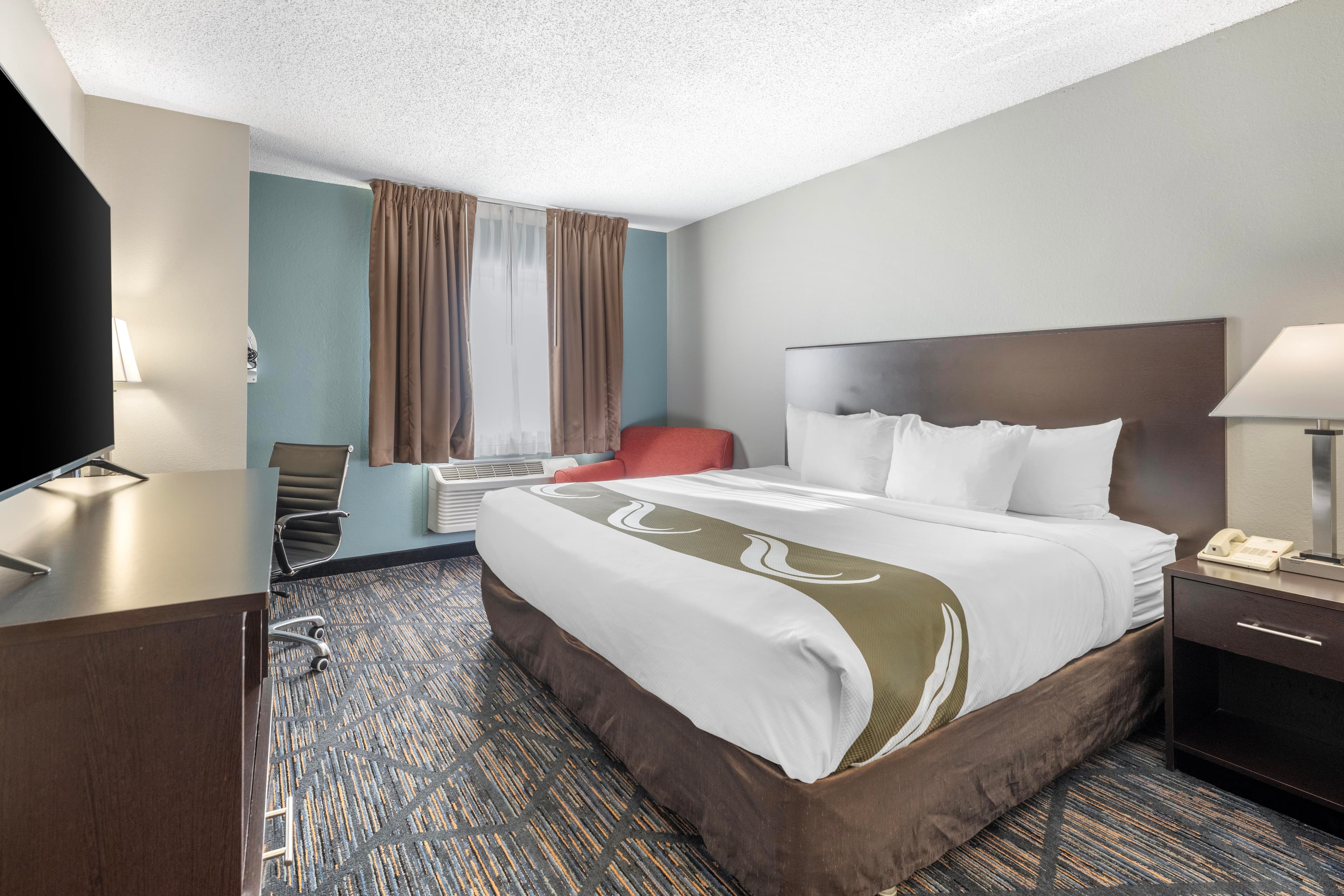 Quality Inn & Suites Lincoln North — 10