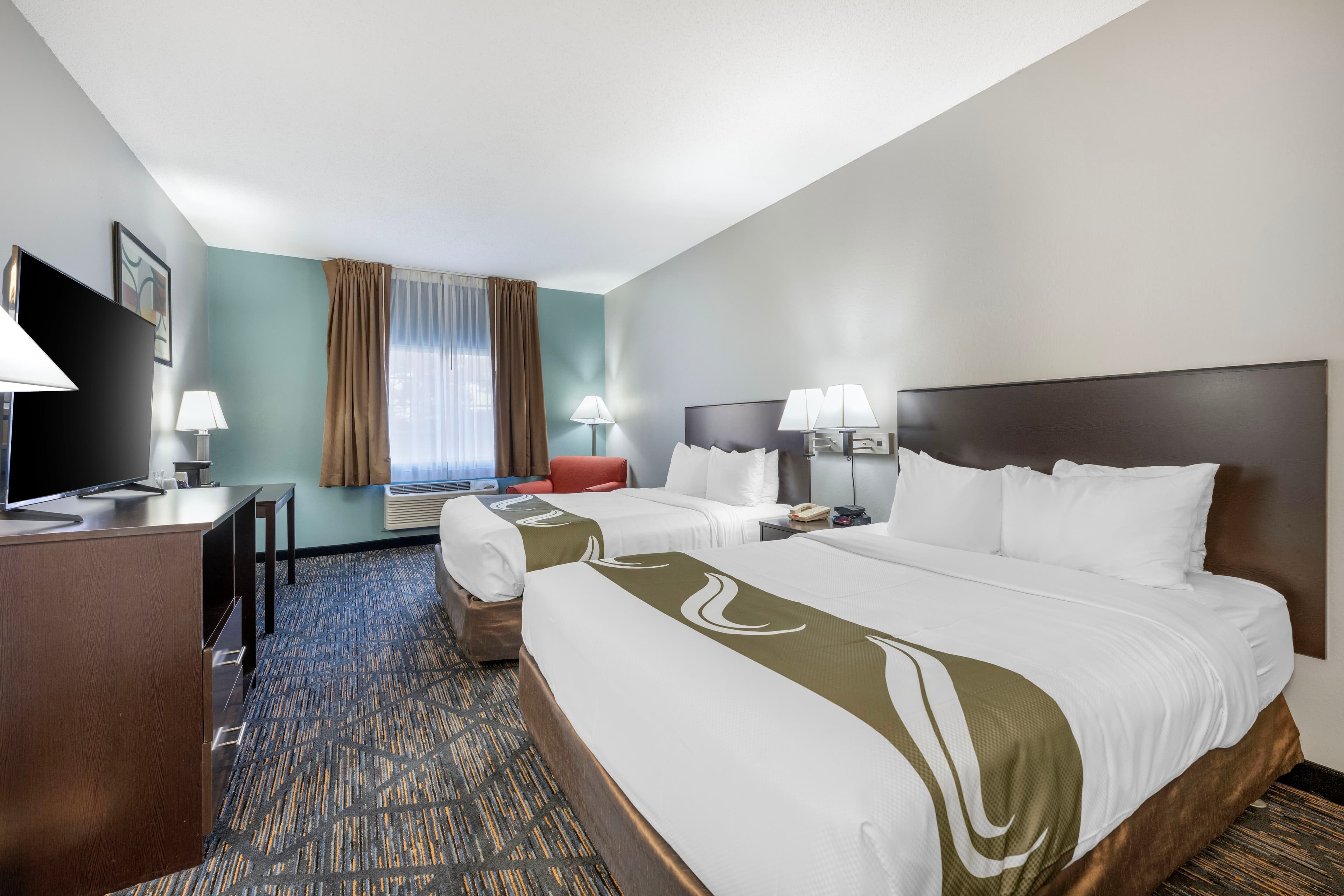 Quality Inn & Suites Lincoln North — 14