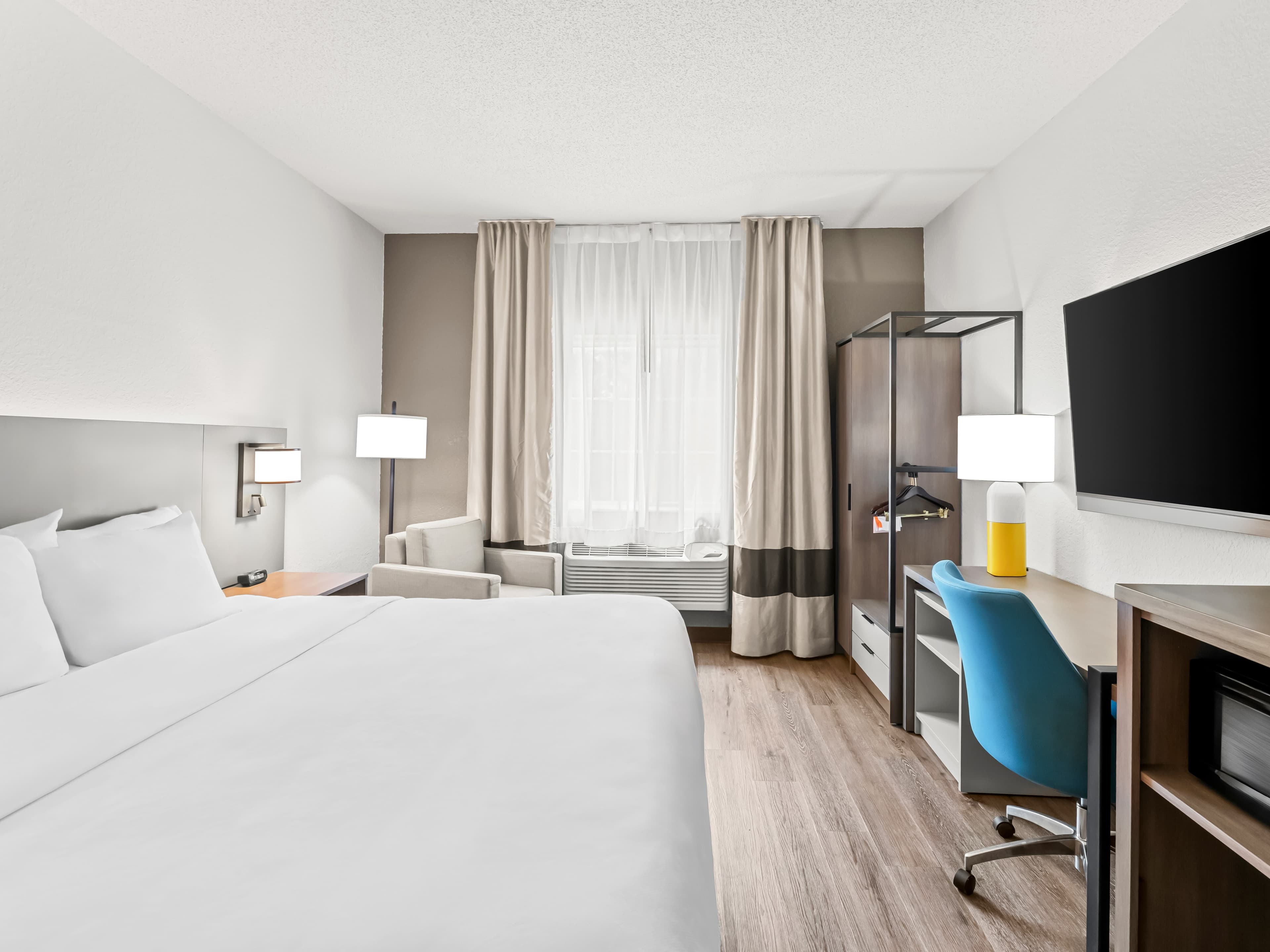 Comfort Inn & Suites Bellevue - Omaha Offutt AFB - Image 3