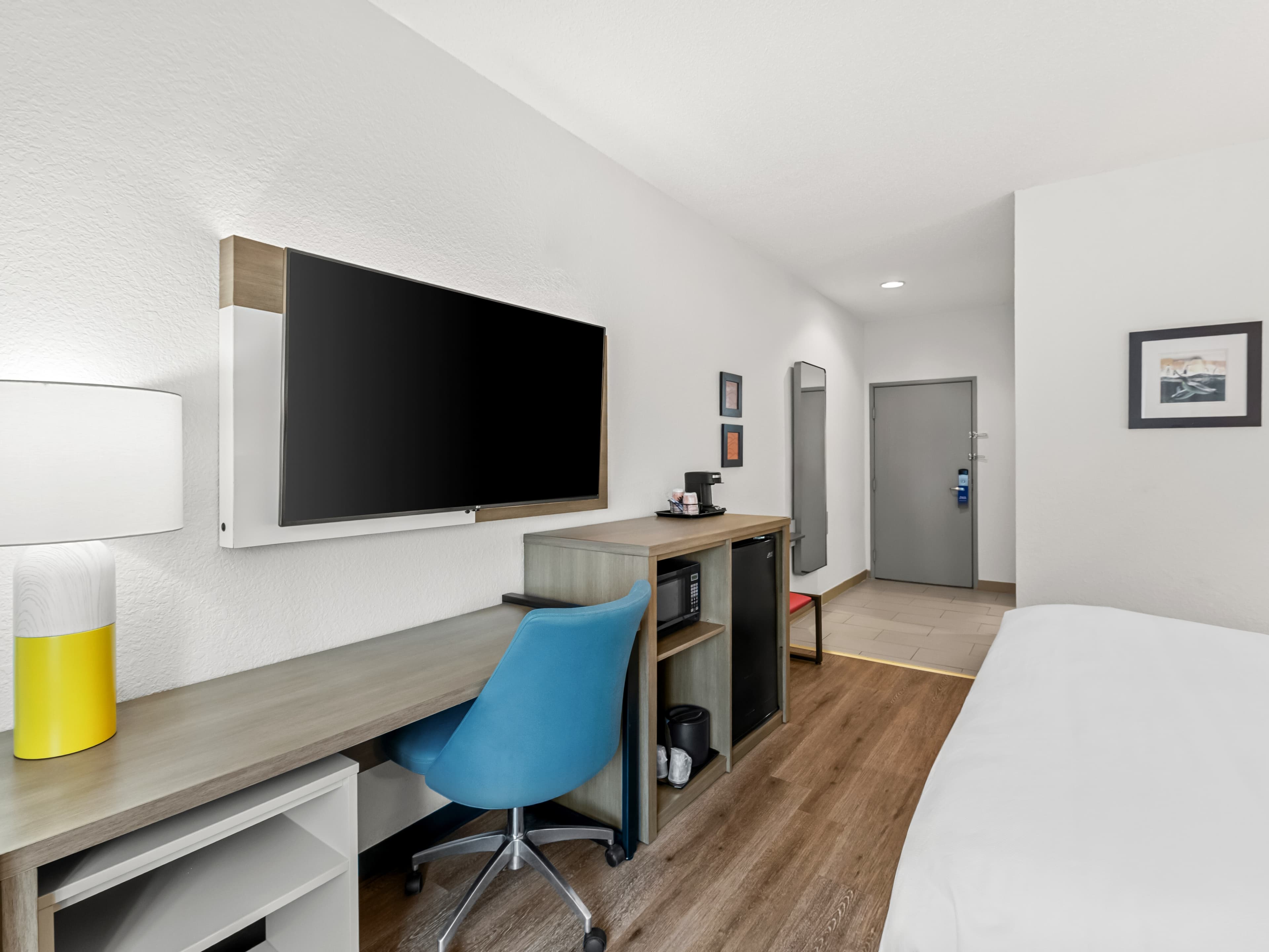 Comfort Inn & Suites Bellevue - Omaha Offutt AFB - Image 4