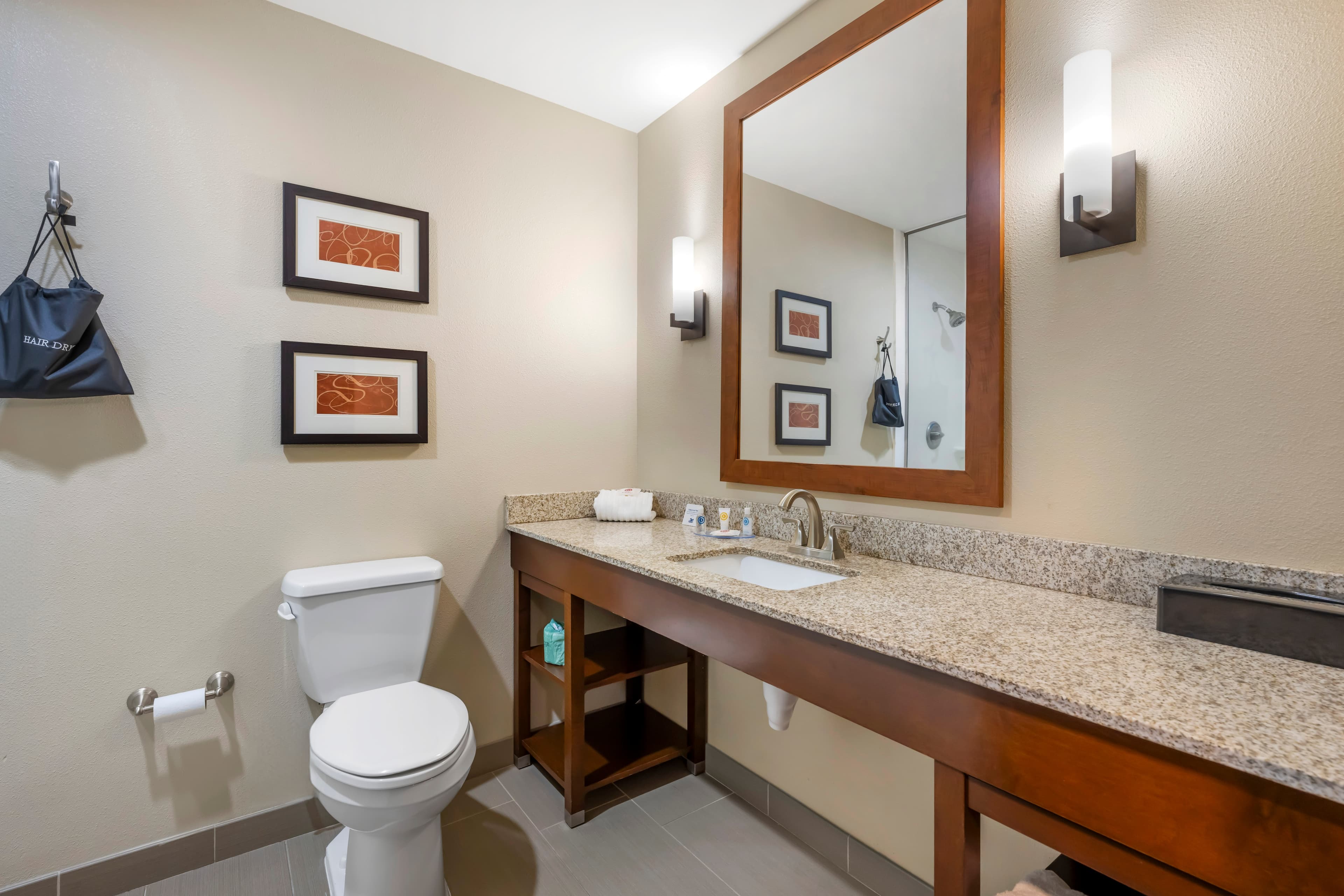Comfort Suites West Omaha — 16