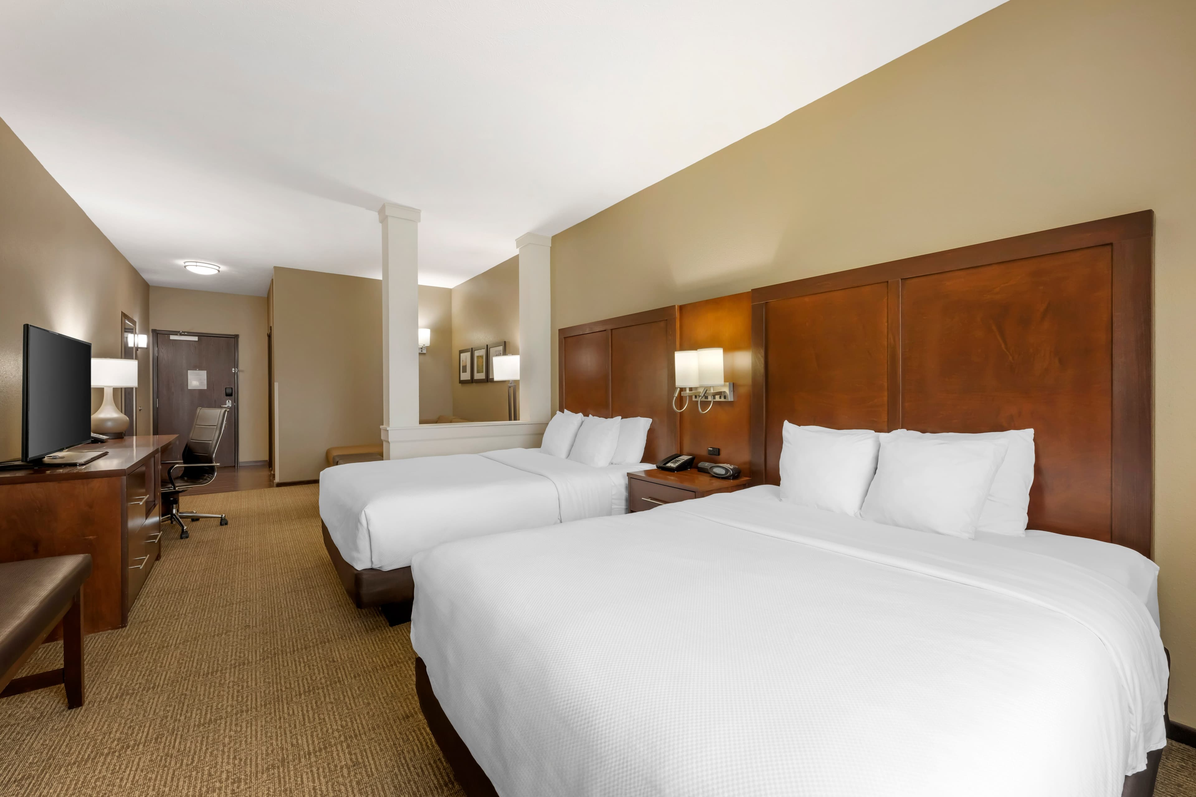 Comfort Suites West Omaha — 9