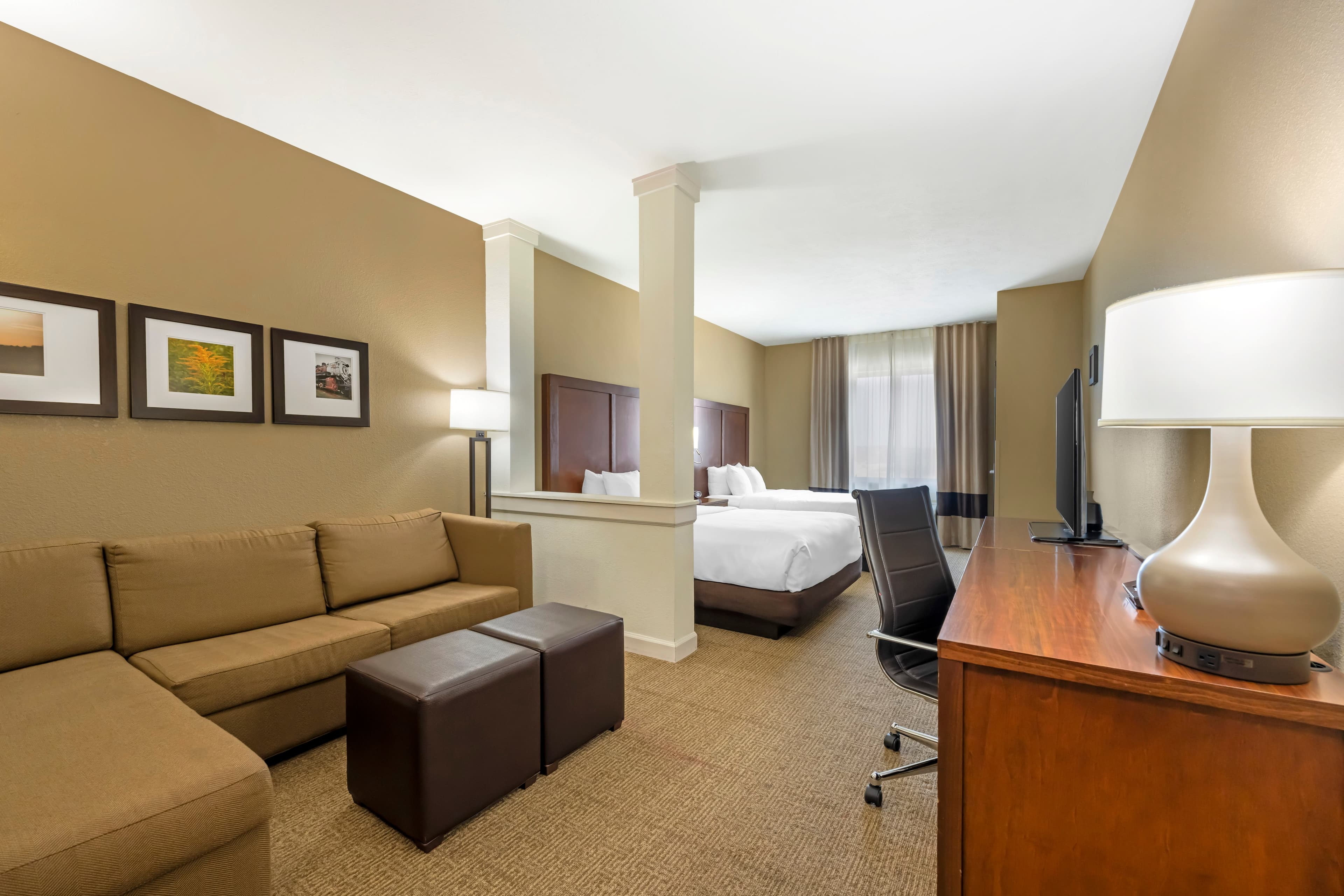 Comfort Suites West Omaha — 10