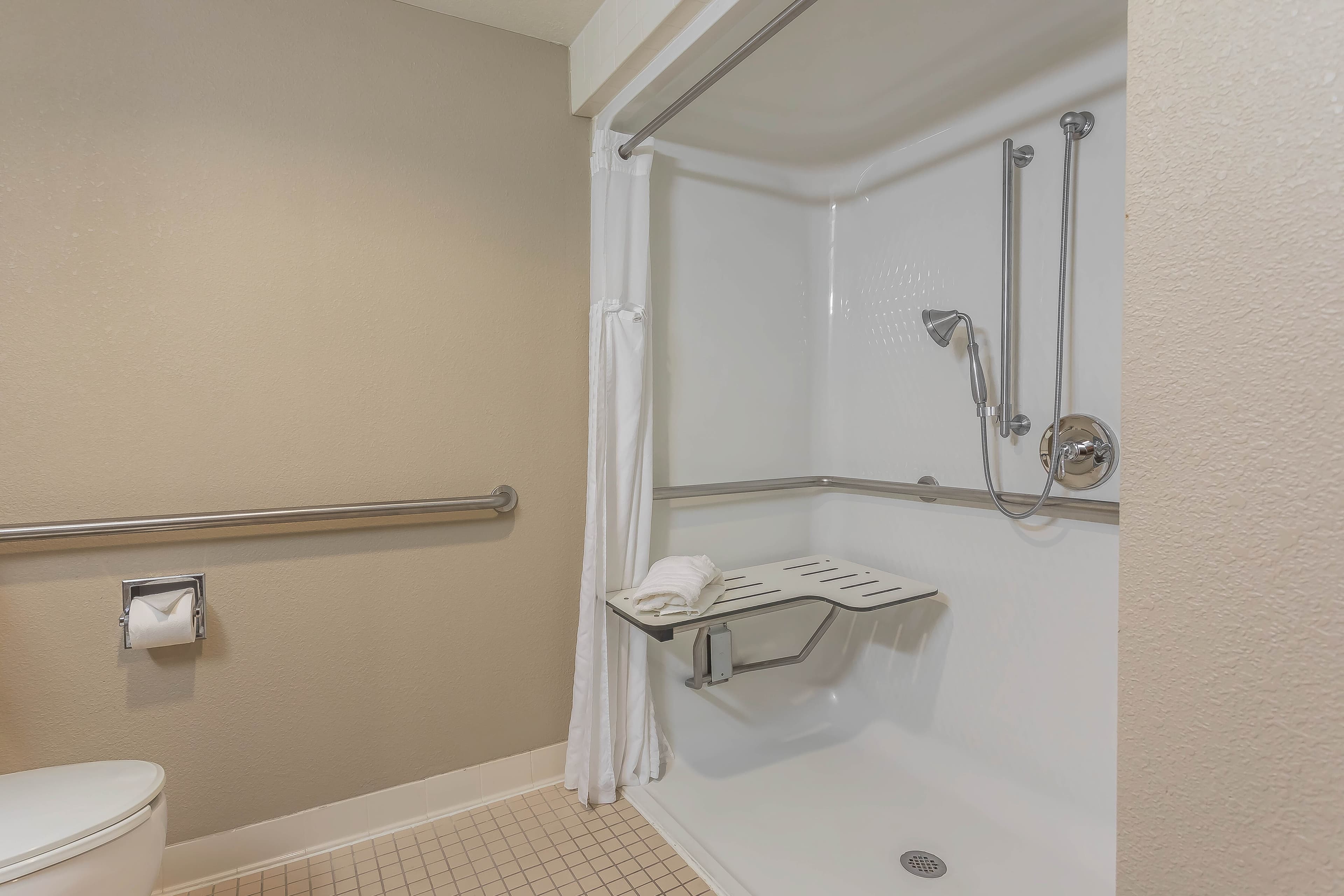 Comfort Inn SW Omaha I-80 - Image 4