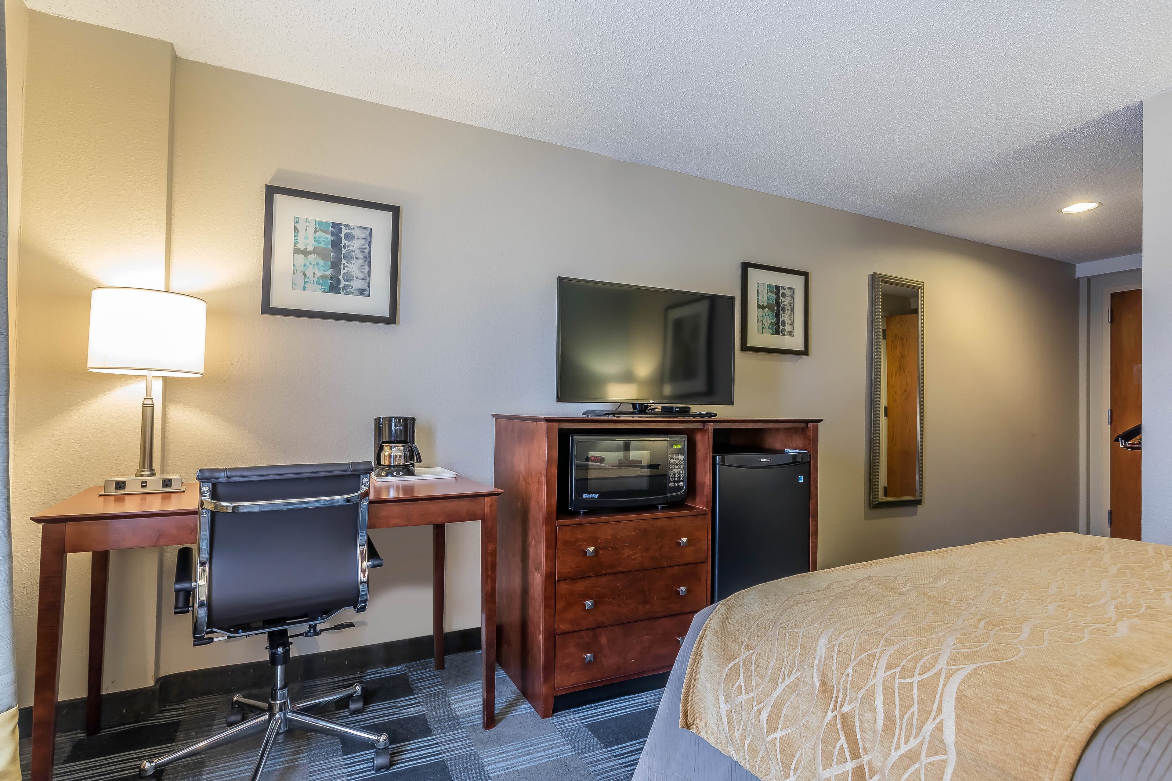 Comfort Inn SW Omaha I-80 - Image 5