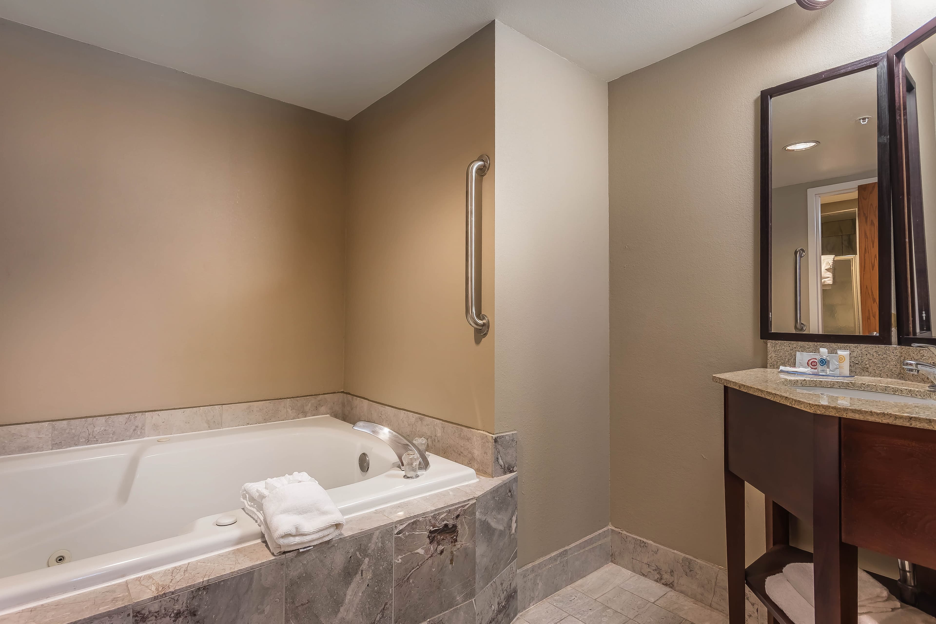Comfort Inn SW Omaha I-80 — 26