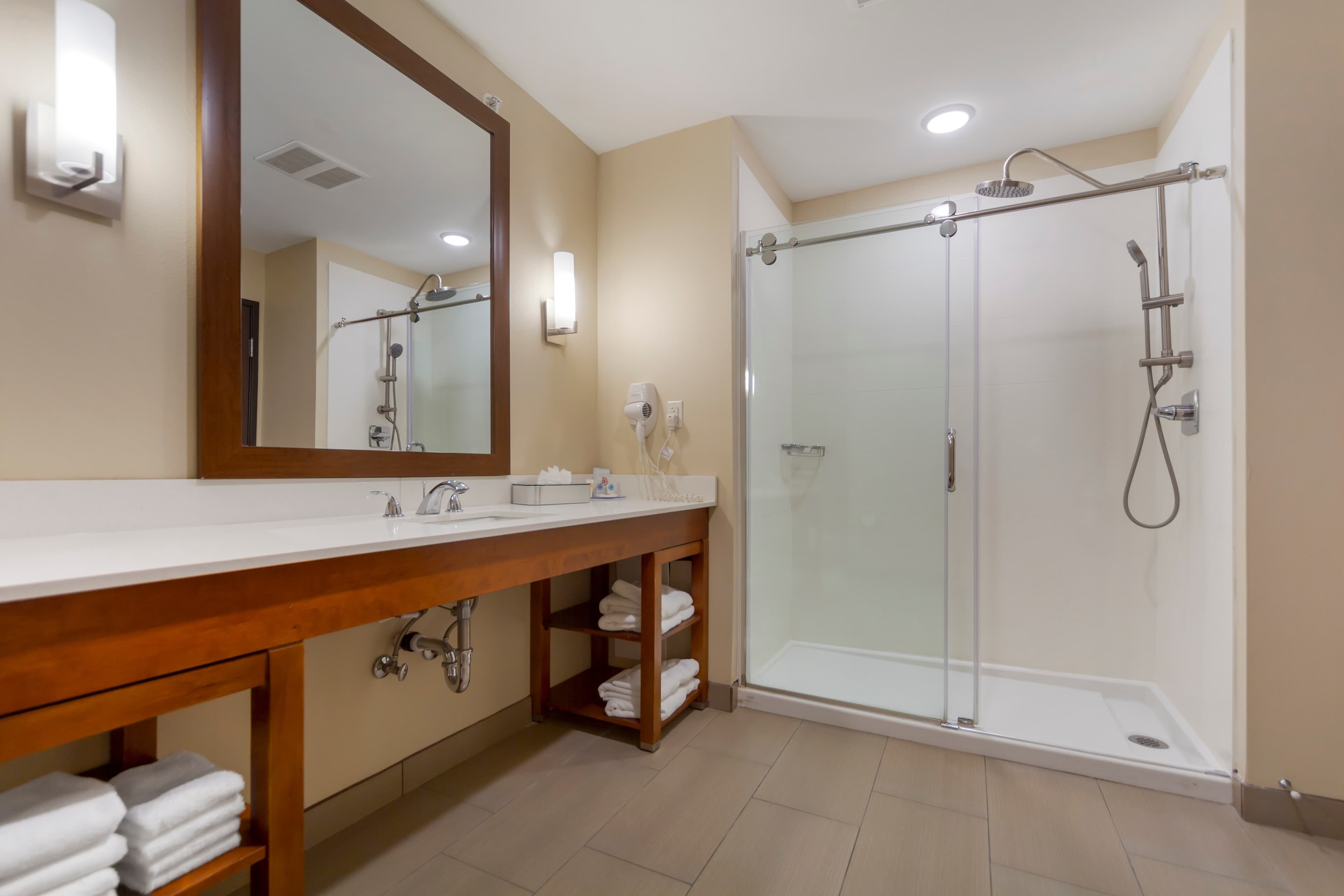 Comfort Suites La Vista - Omaha — 24