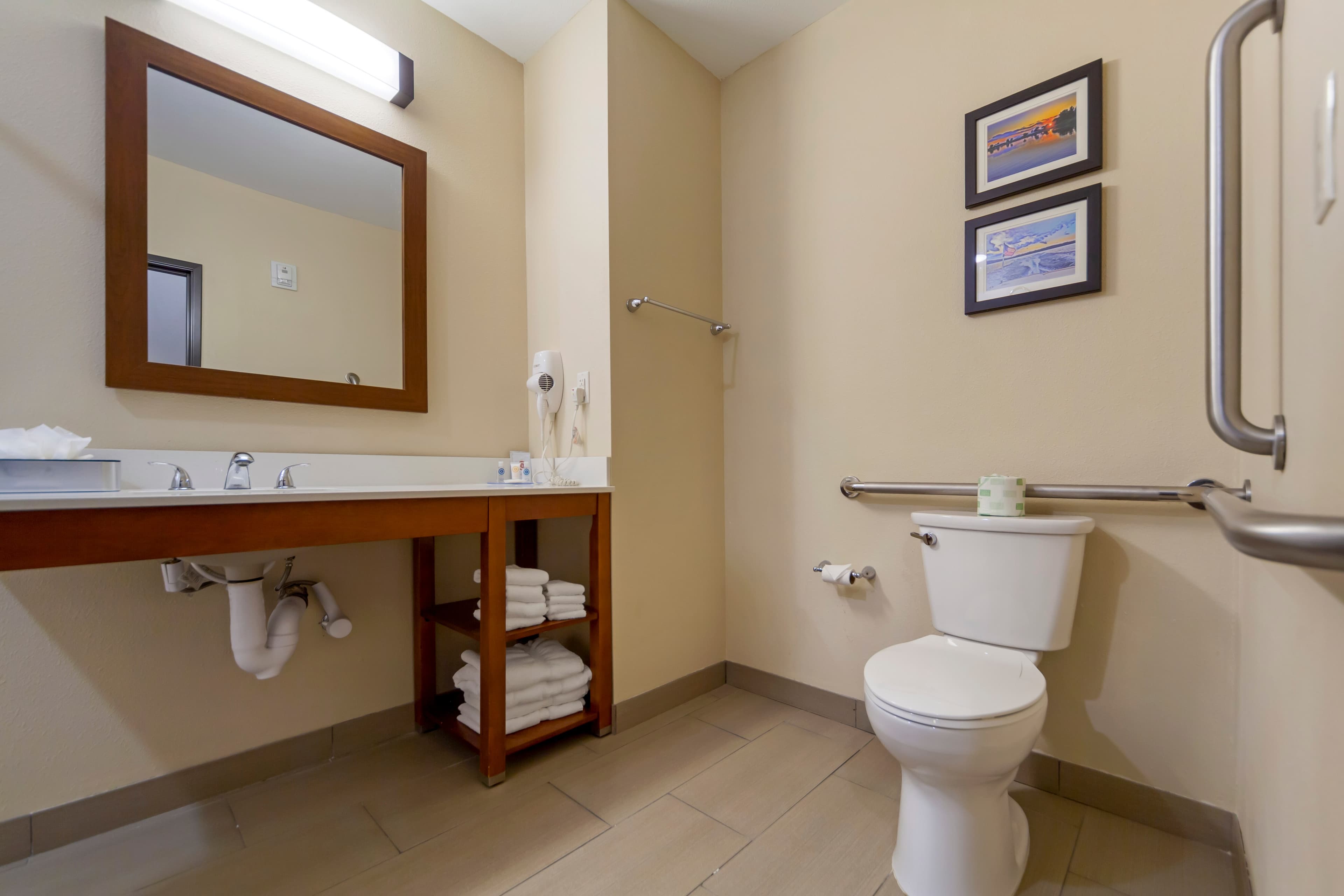 Comfort Suites La Vista - Omaha — 9