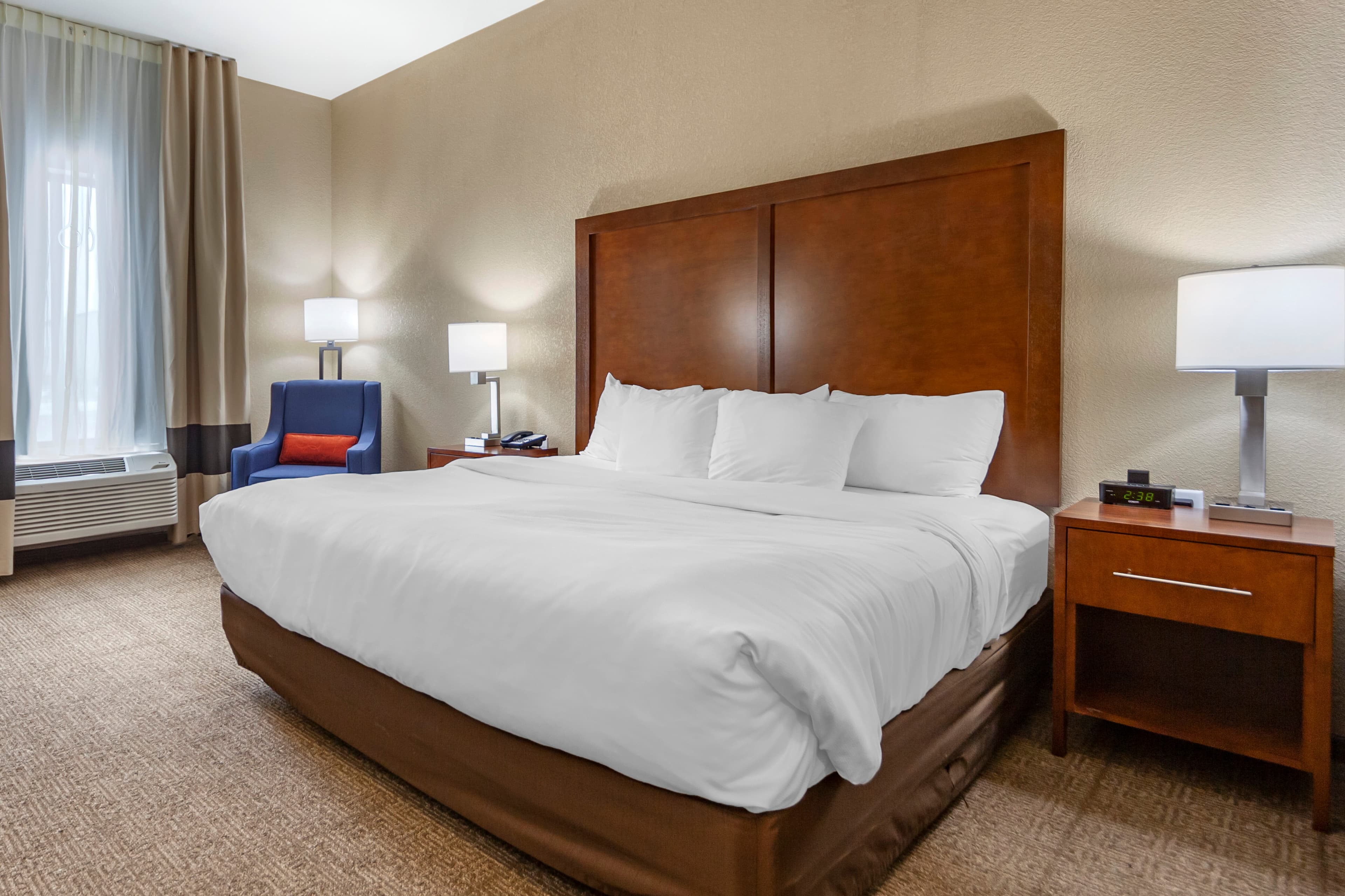Comfort Inn & Suites Sidney I-80 - Image 2
