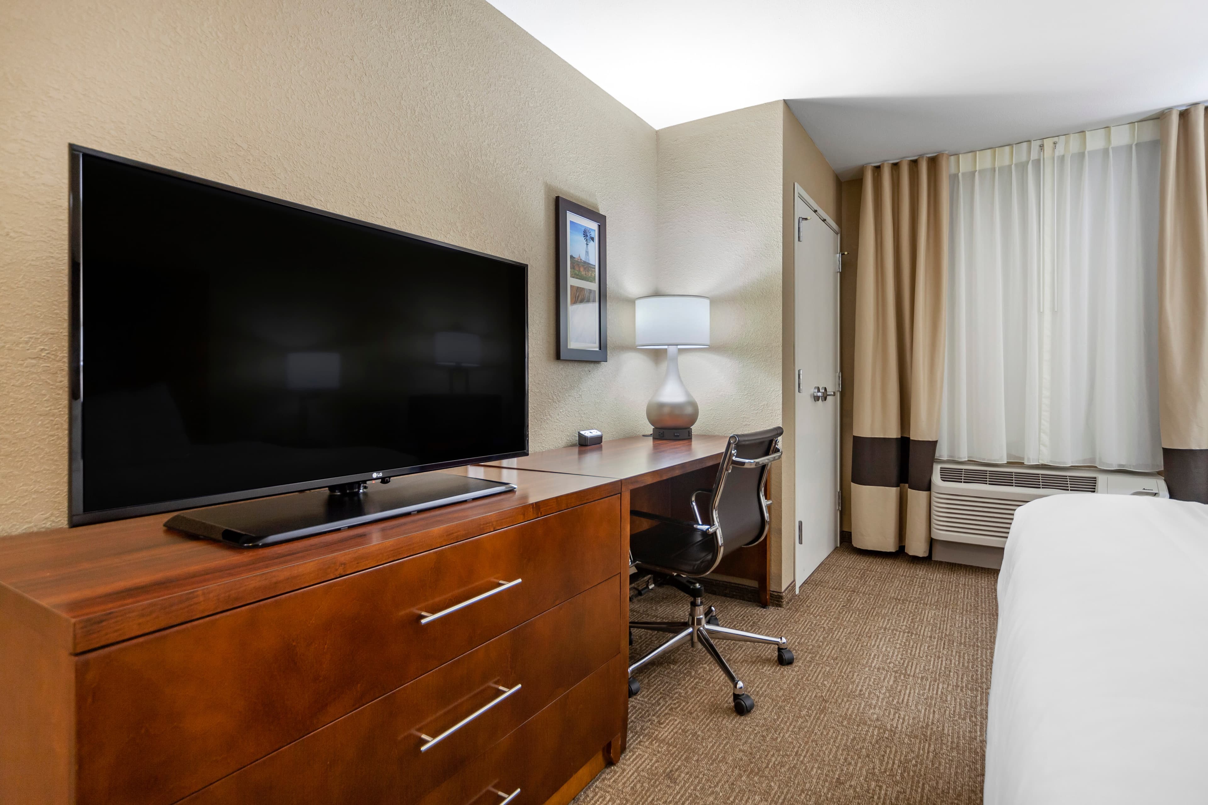 Comfort Inn & Suites Sidney I-80 — 11