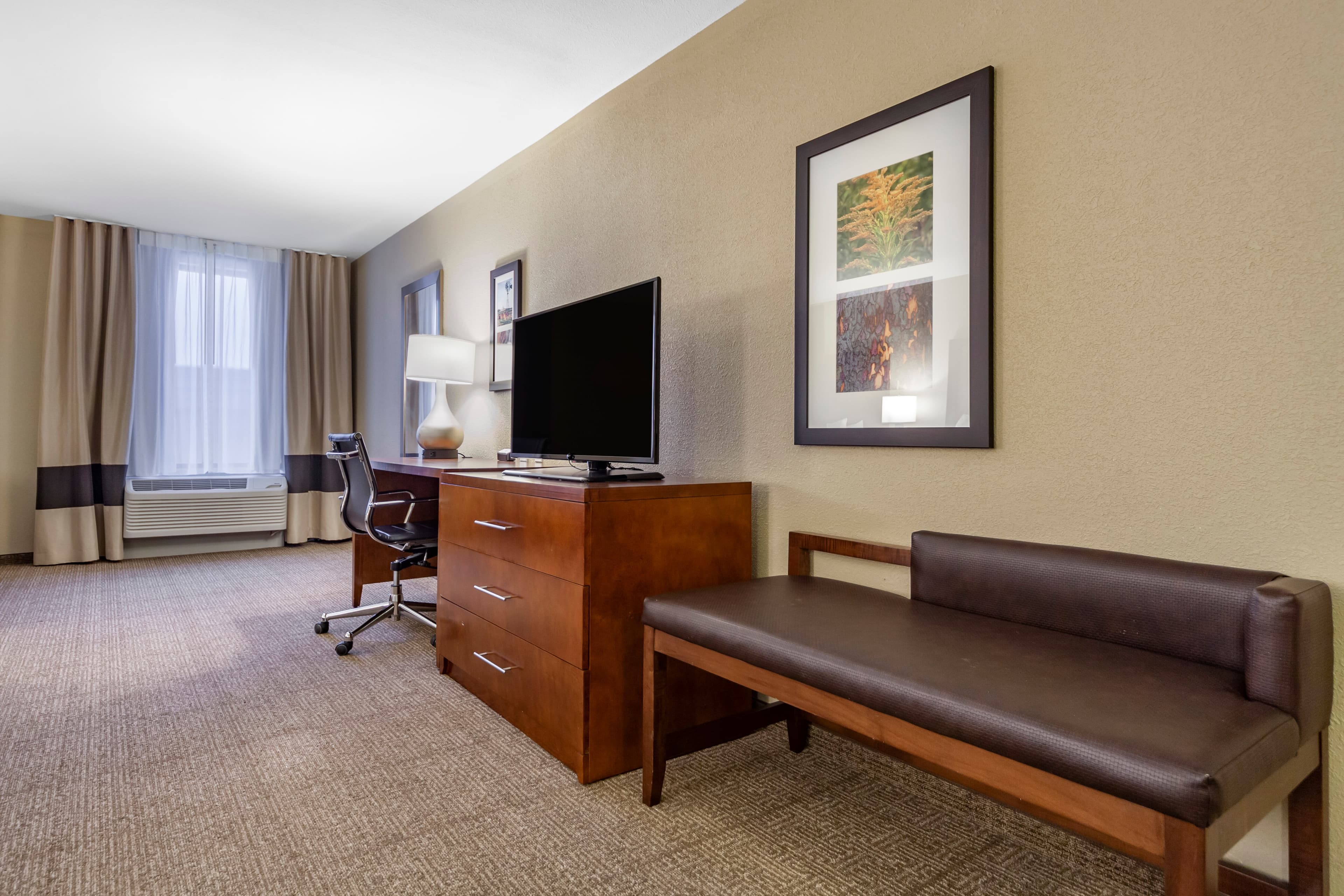 Comfort Inn & Suites Sidney I-80 — 35