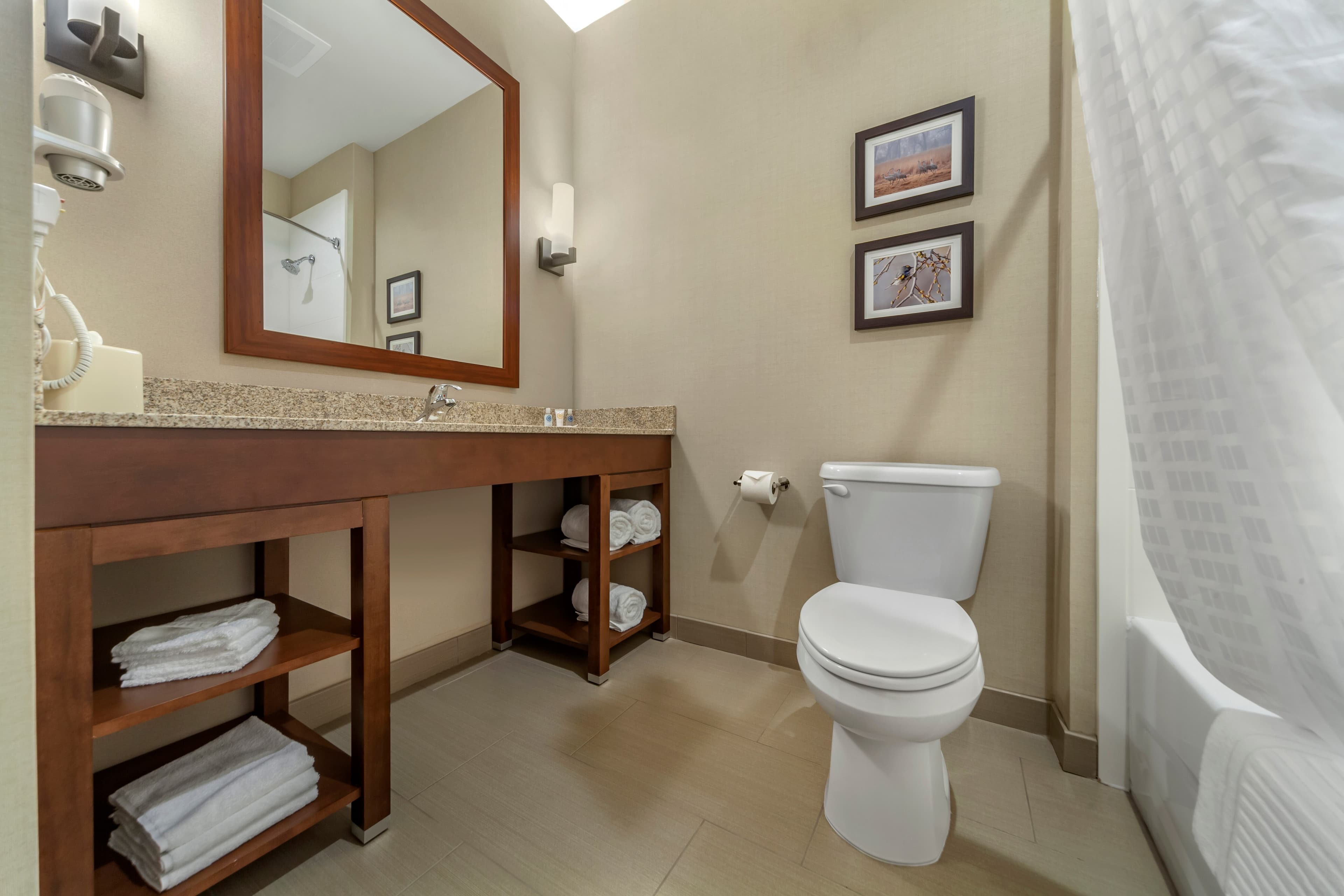 Comfort Suites Grand Island South — 11