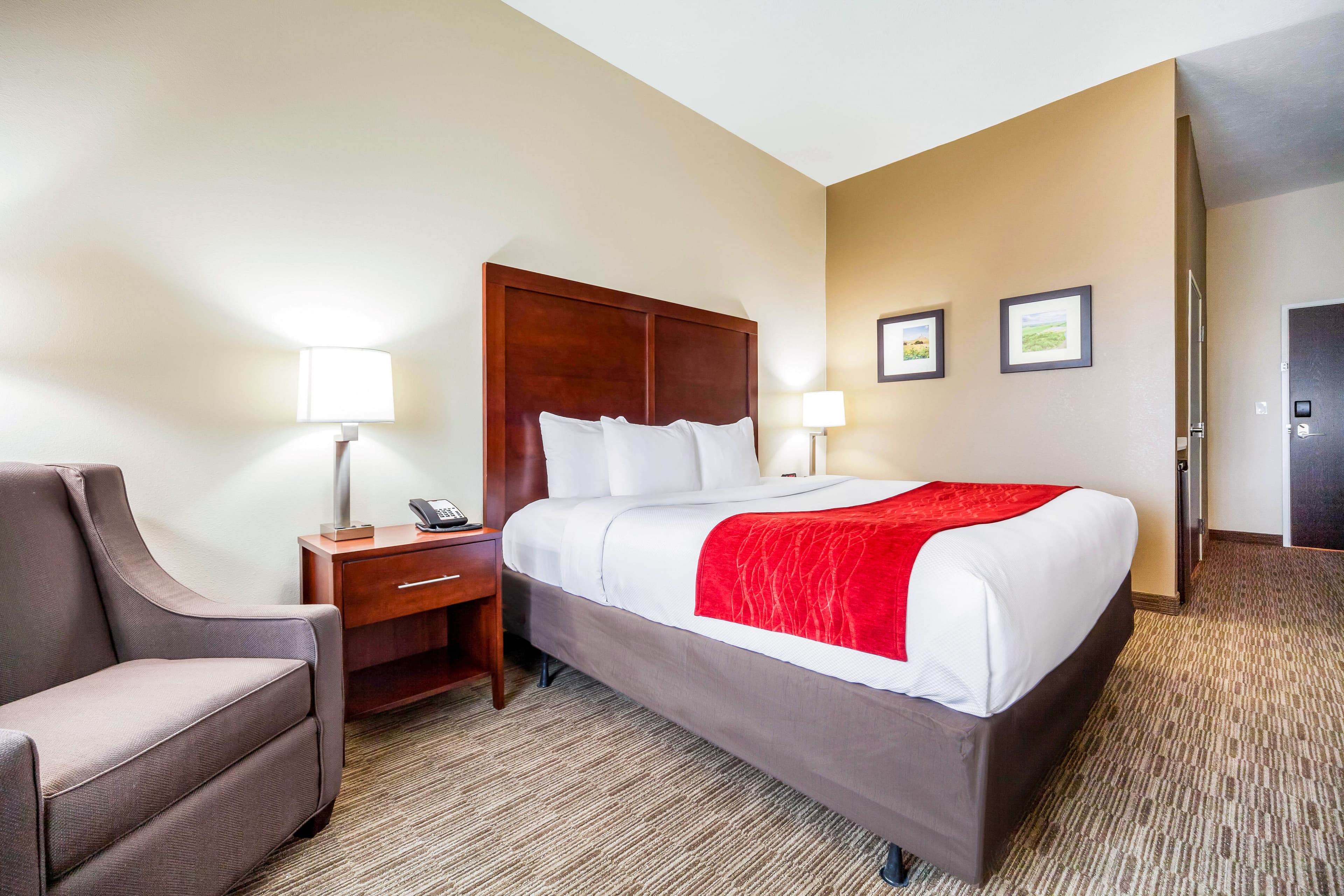 Comfort Inn & Suites North Platte - Image 5