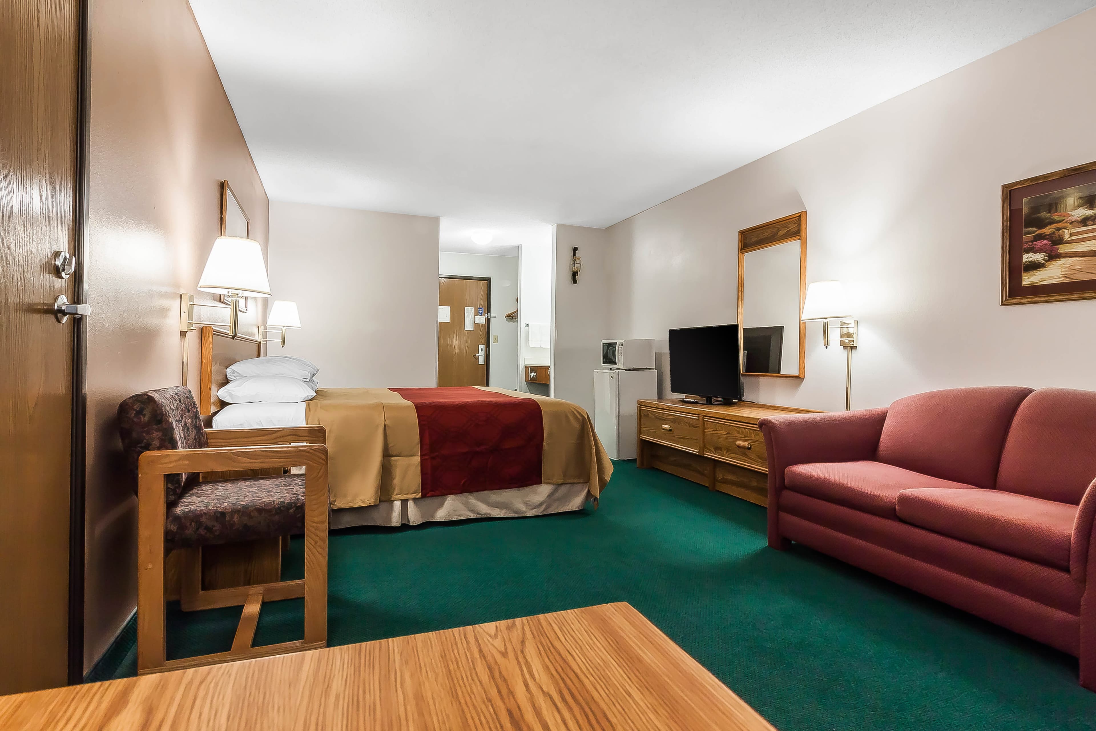 Rodeway Inn Holdrege — 13