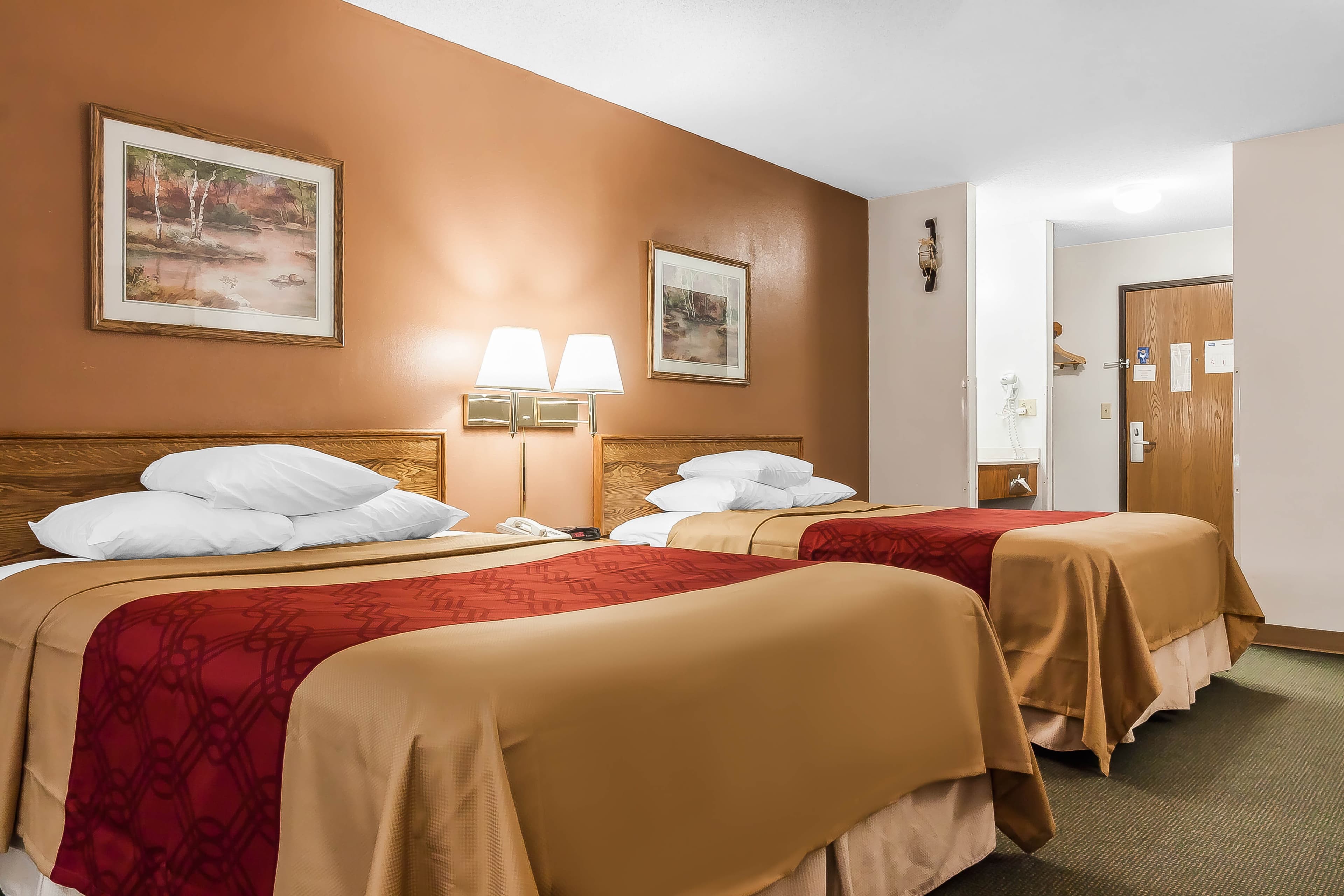 Rodeway Inn Holdrege — 9