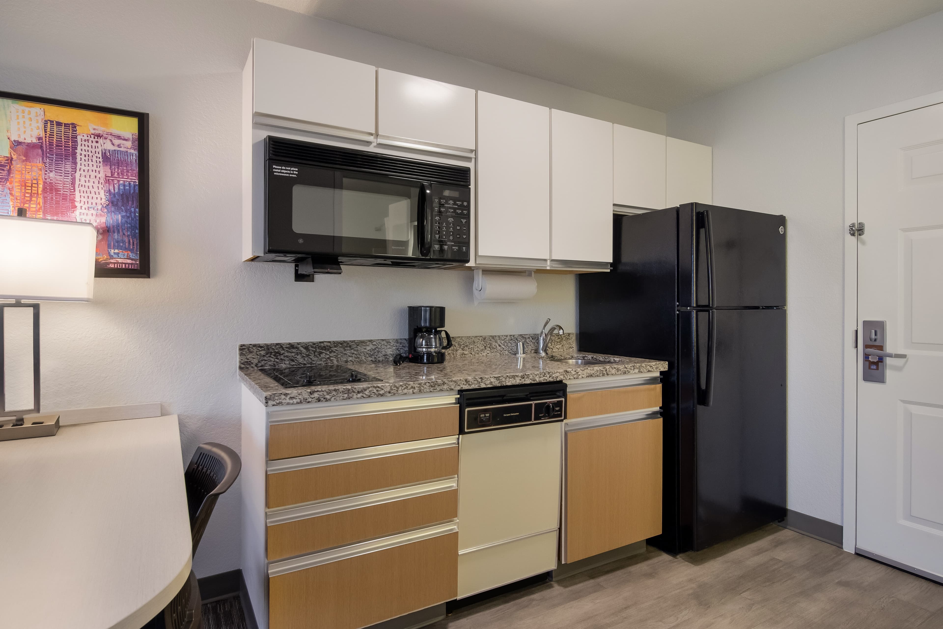 MainStay Suites Omaha Old Mill - Image 3