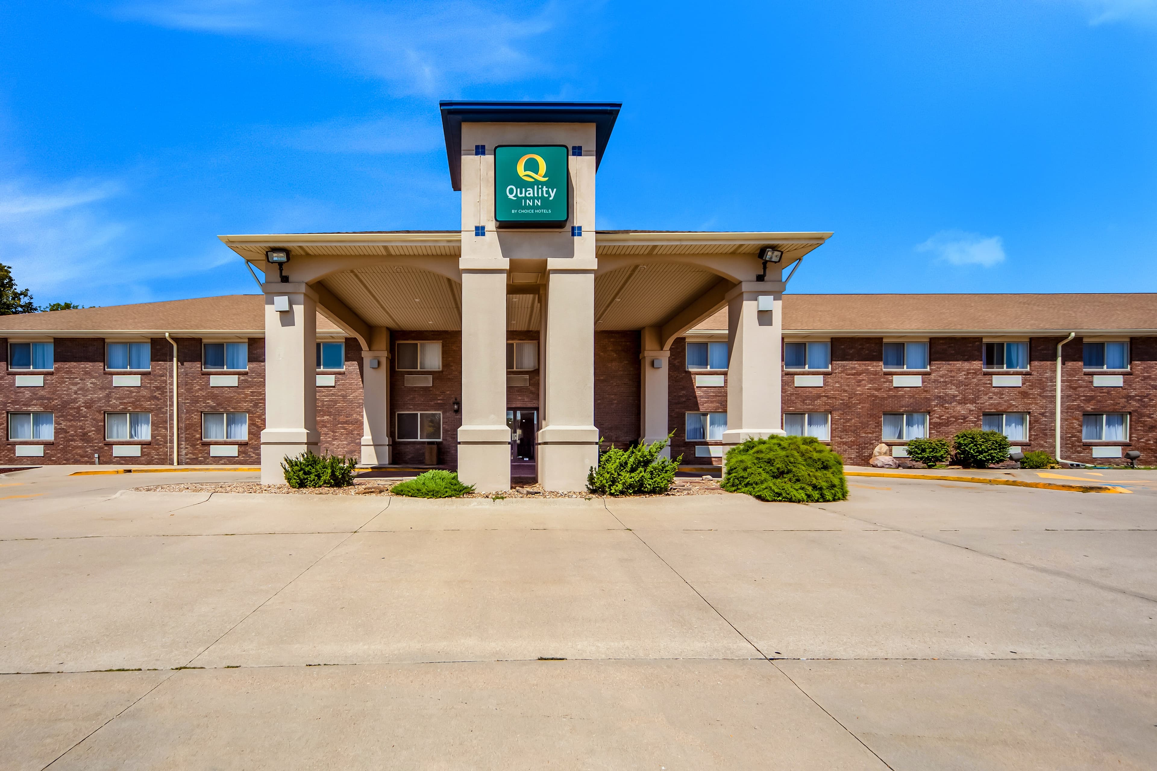 Quality Inn Lincoln Cornhusker - Image 1